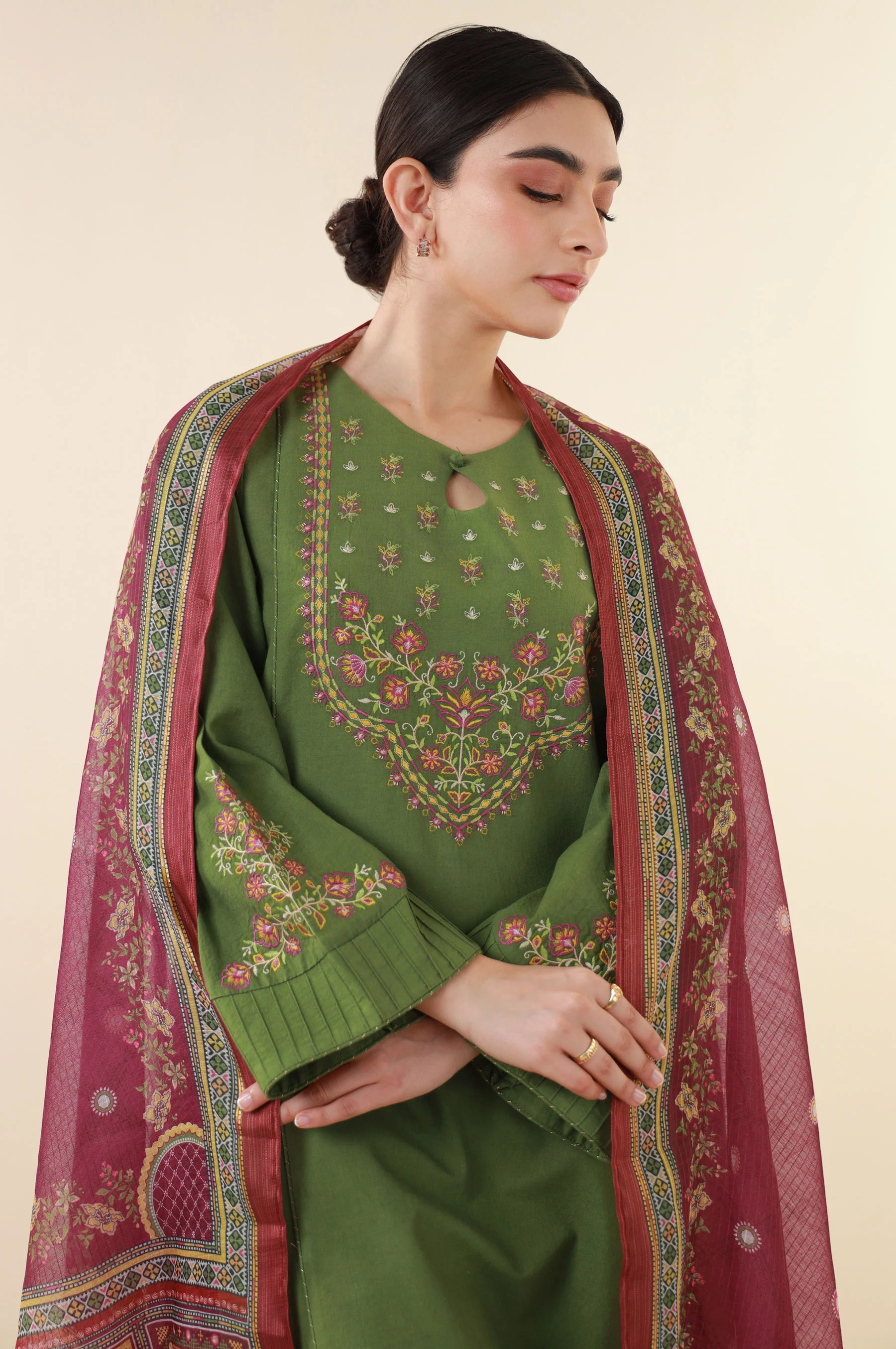 Unstitched 3 Piece Embroidered Lawn Suit - Image 7
