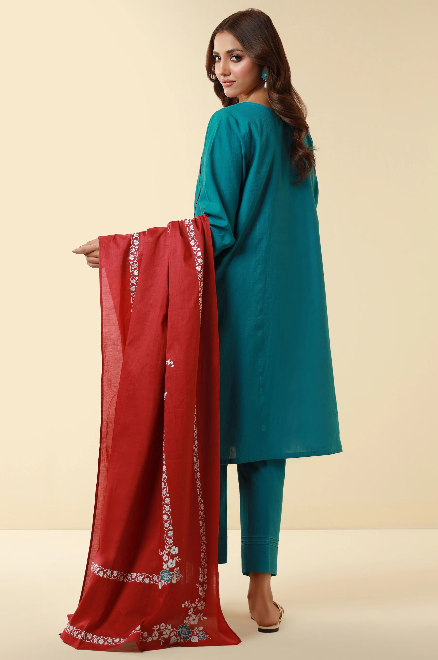 Unstitched 3 Piece Embroidered Lawn Suit - Image 3