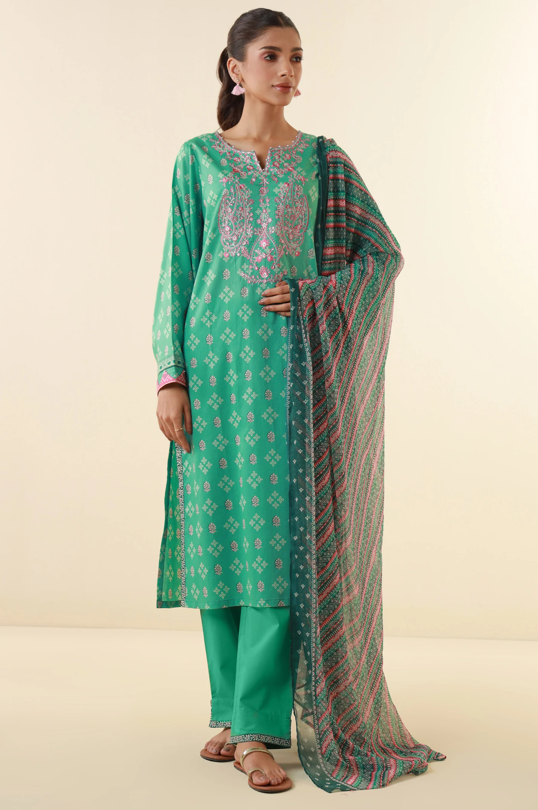 Unstitched 3 Piece Embroidered Lawn Suit - Image 3