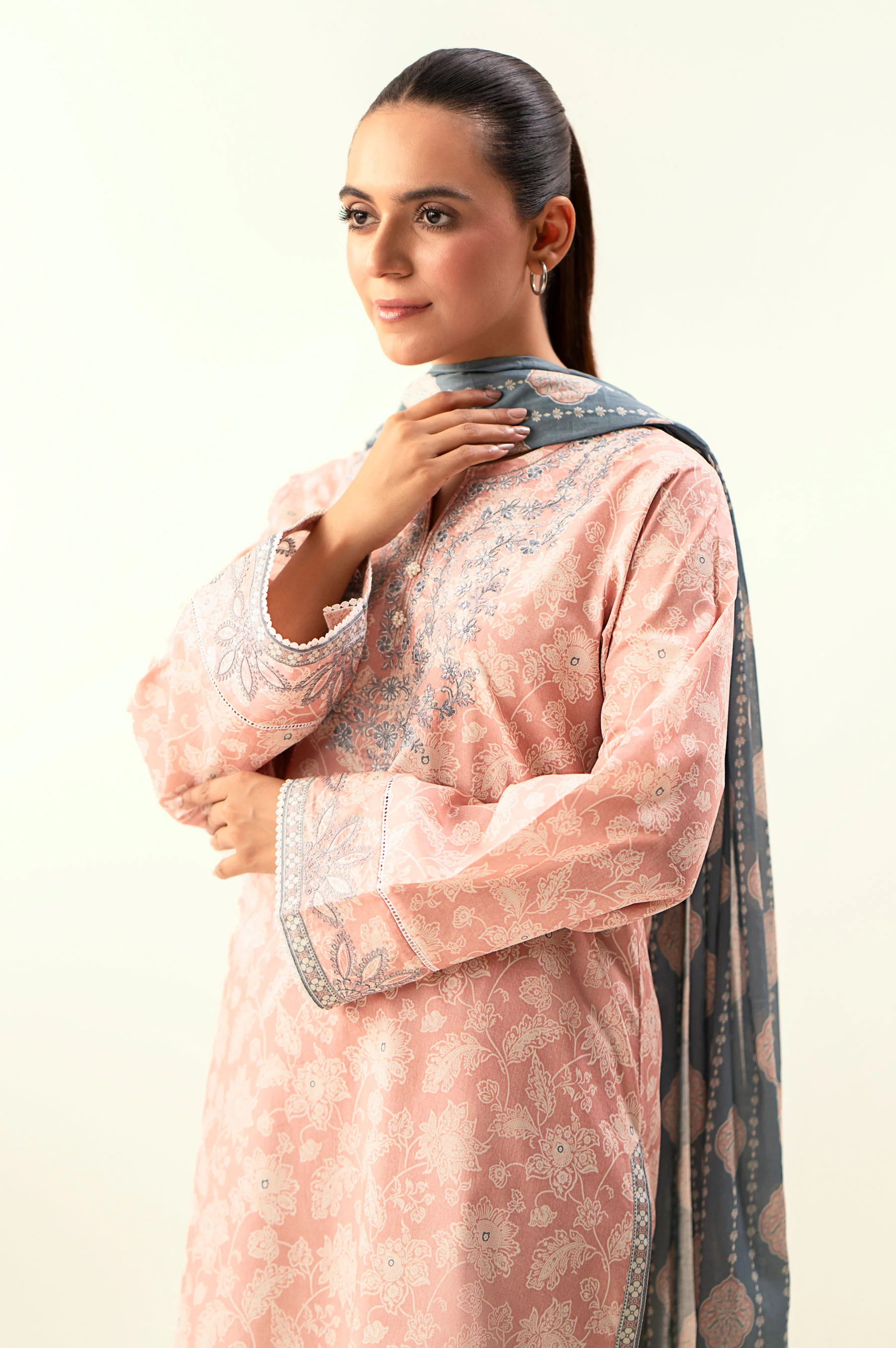 Unstitched 3 Piece Embroidered Lawn Suit - Image 2