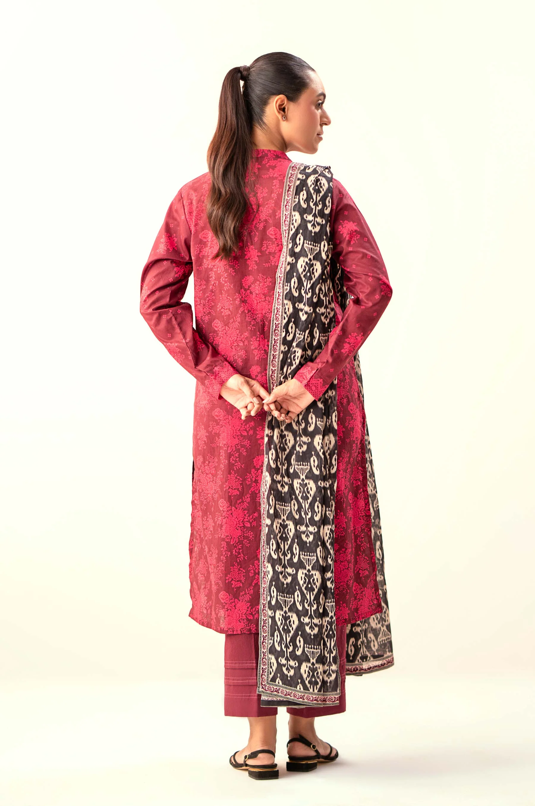 Unstitched 3 Piece Embroidered Lawn Suit - Image 5