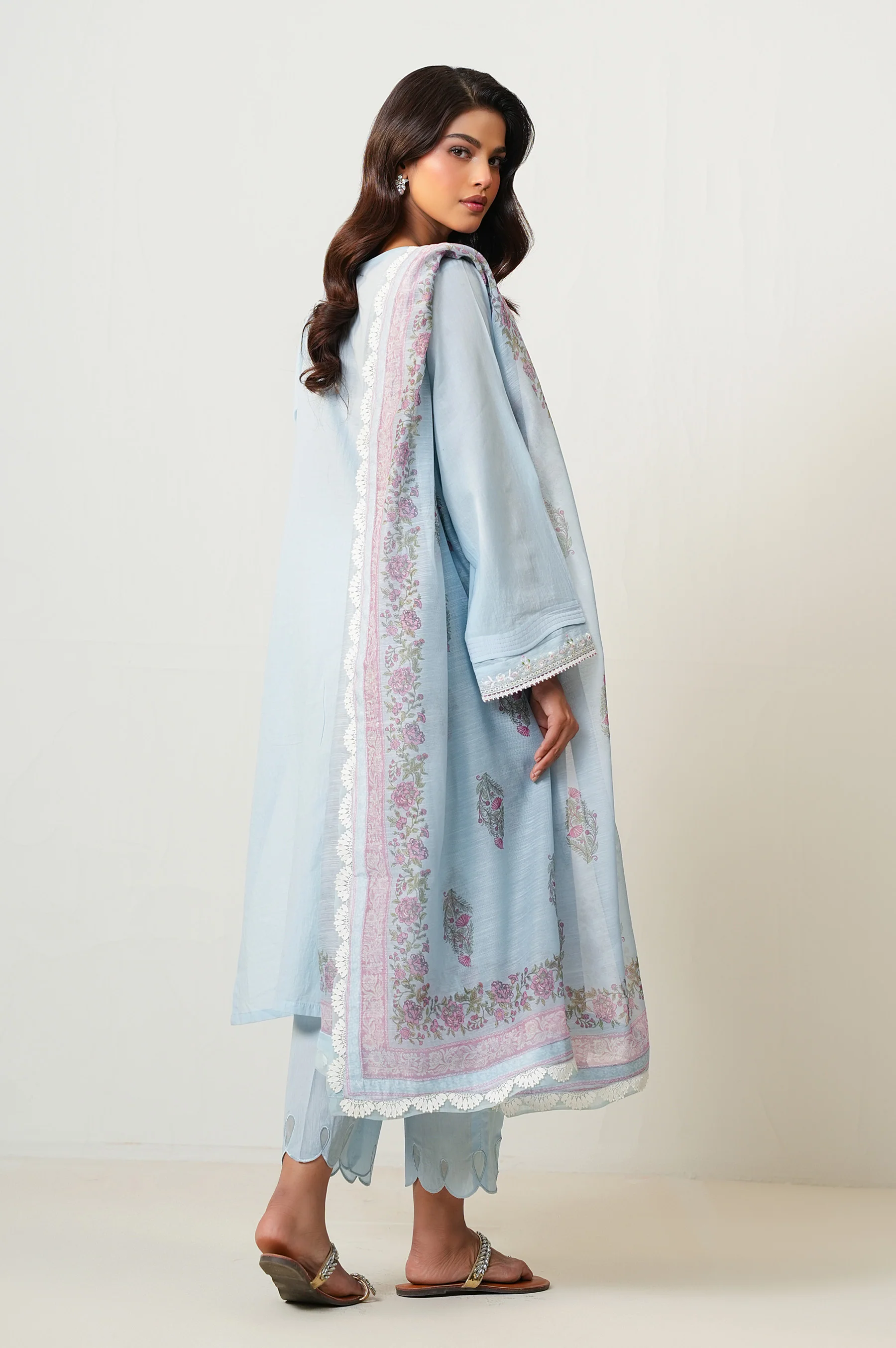 Unstitched 3 Piece Embroidered Luxury Lawn Suit - Image 4