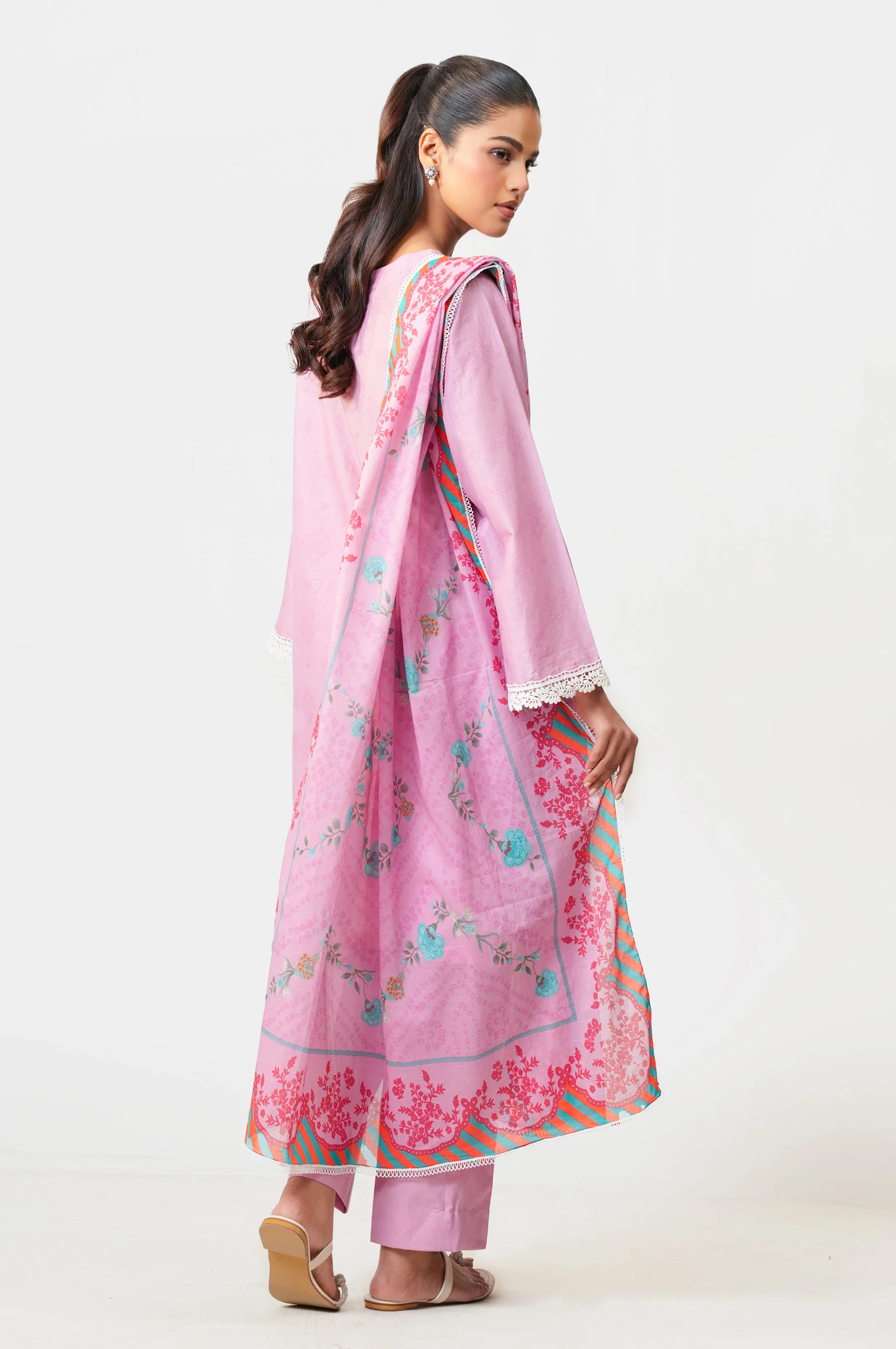 UNSTITCHED EMBROIDERED SUIT - Image 4