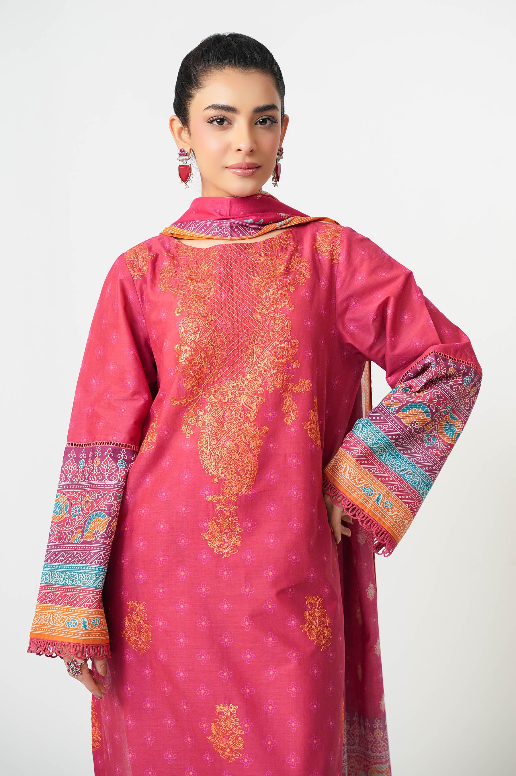 UNSTITCHED EMBROIDERED SUIT - Image 2