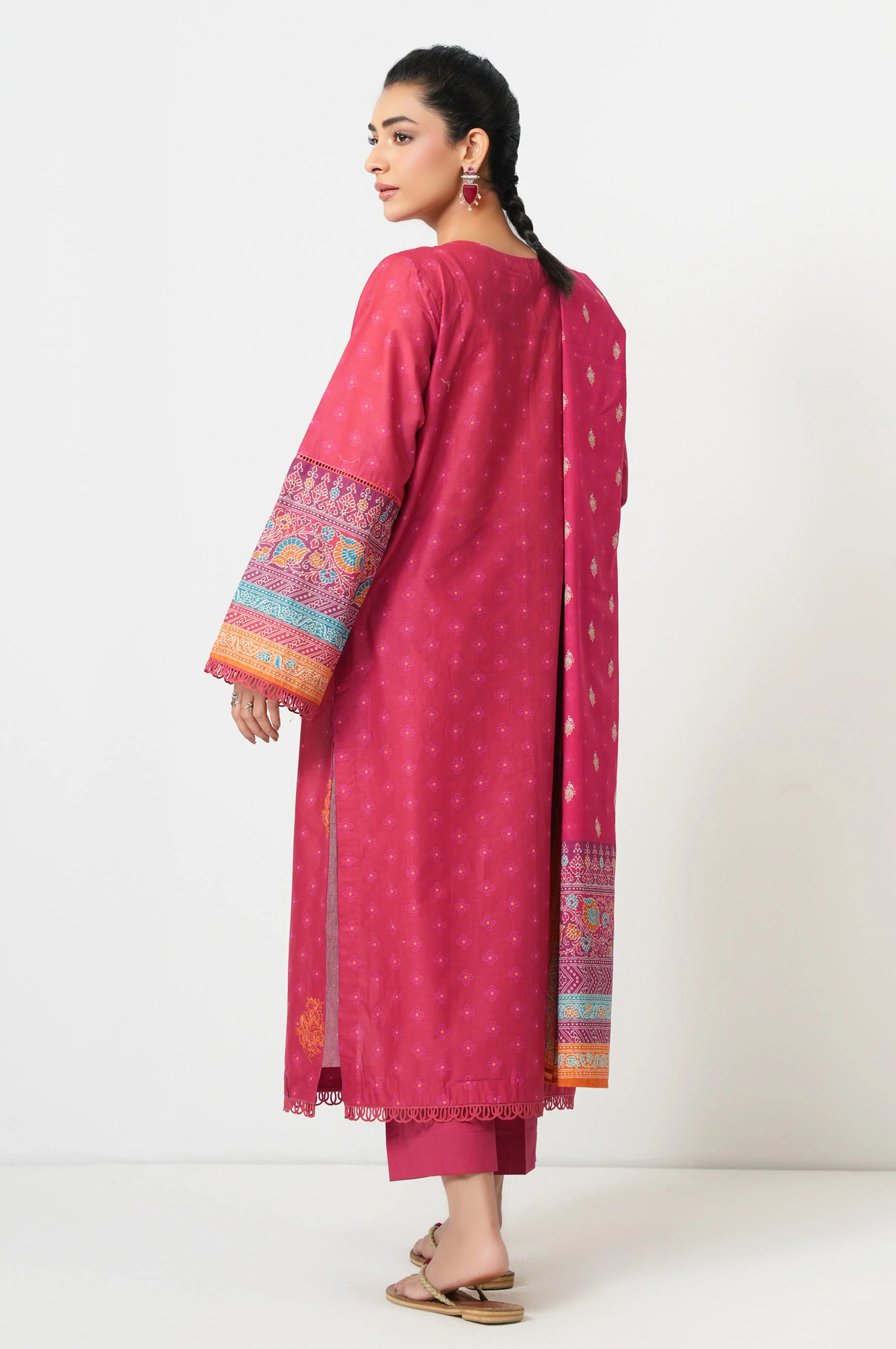 UNSTITCHED EMBROIDERED SUIT - Image 4