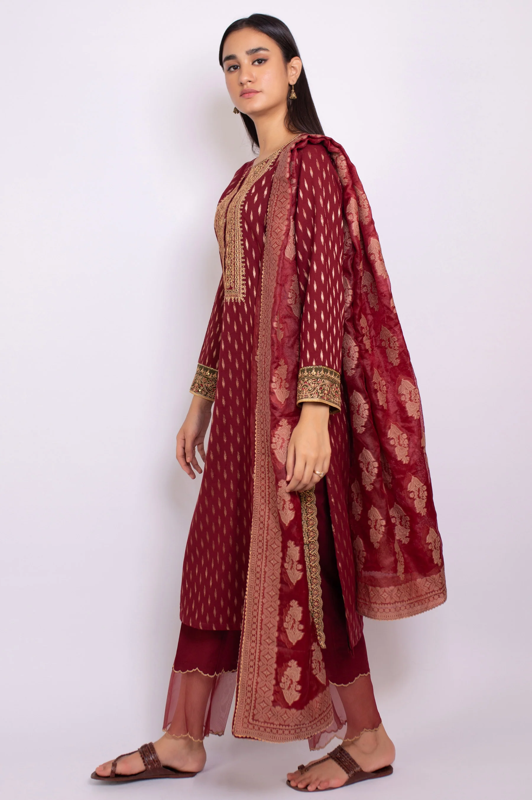 Unstitched 3 Piece Embroidered Maysuri Jacquard Suit - Image 3