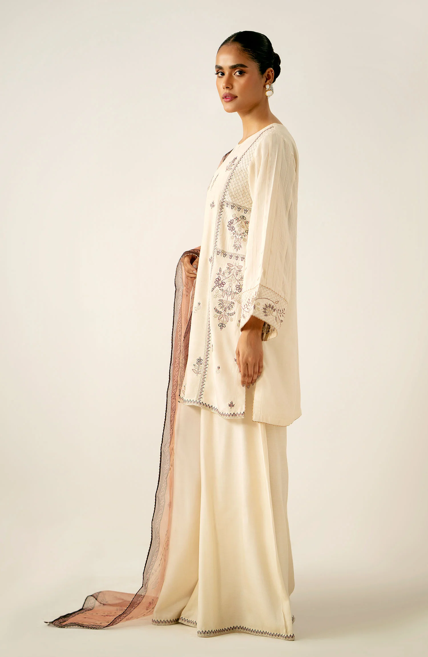 Unstitched 3 Piece Embroidered Oak Silk Suit - Image 5