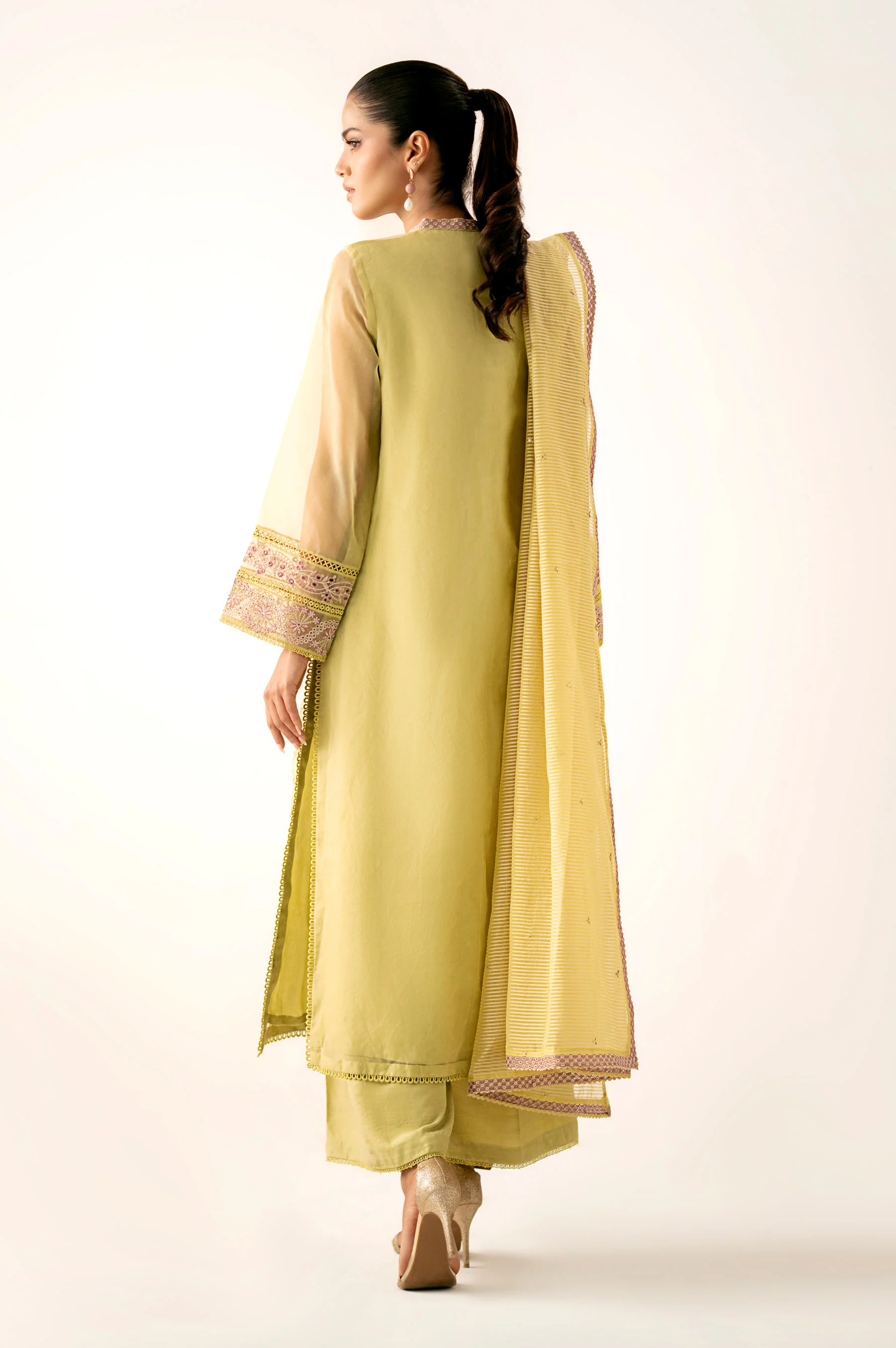 Unstitched 3 Piece Embroidered Organza Suit - Image 4