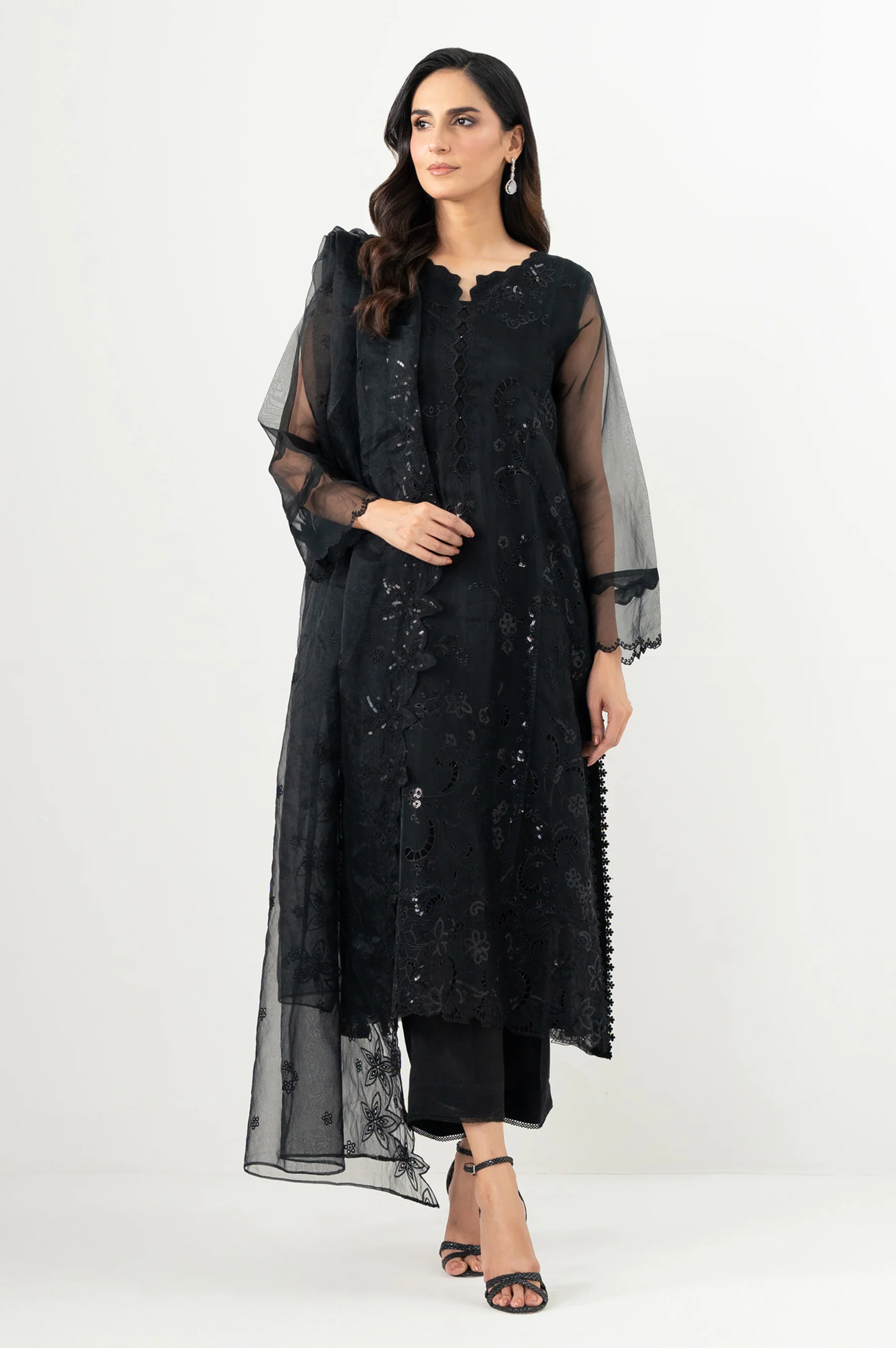 UNSTITCHED EMBROIDERED SUIT