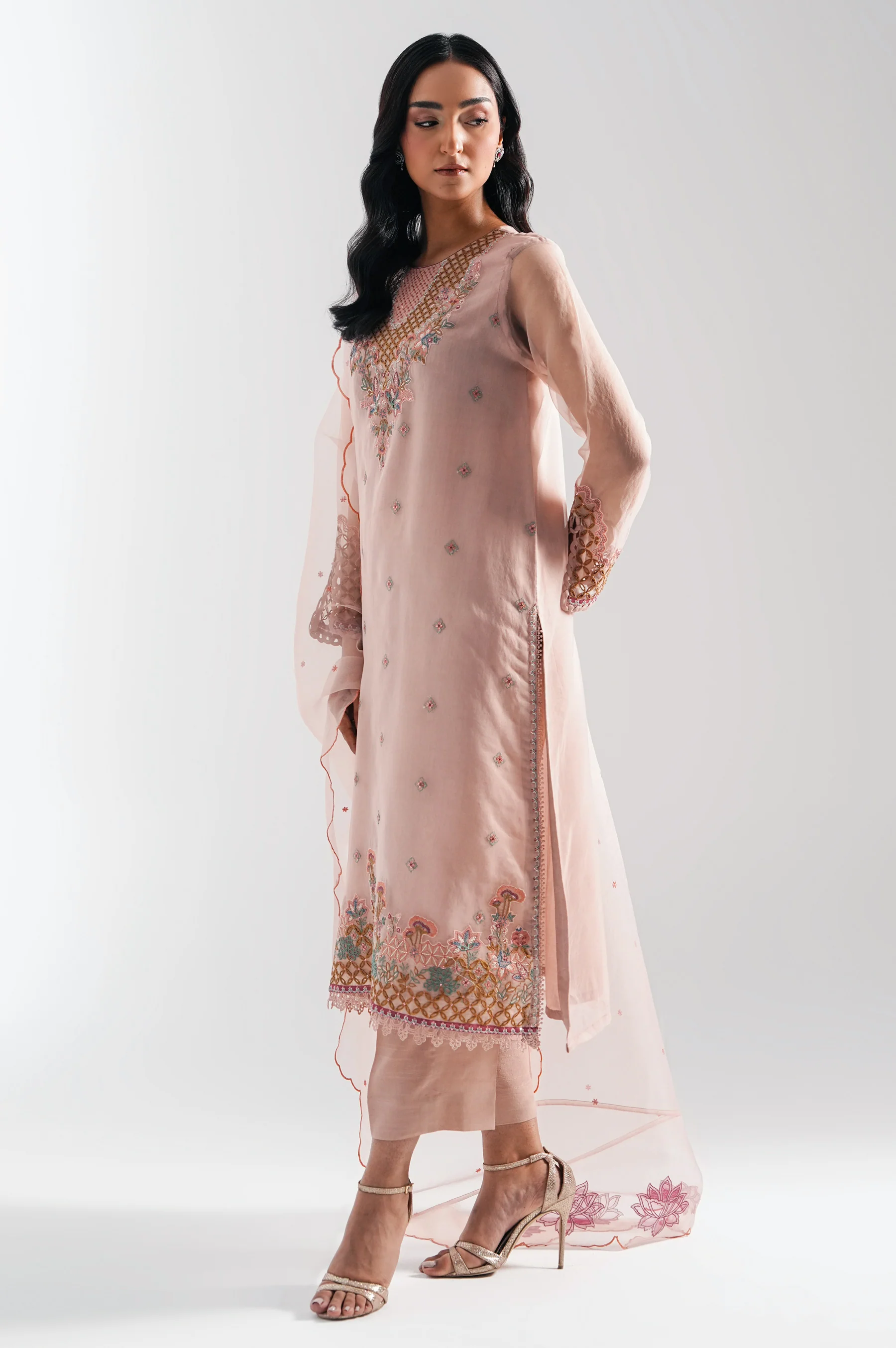 UNSTITCHED EMBROIDERED SUIT - Image 3