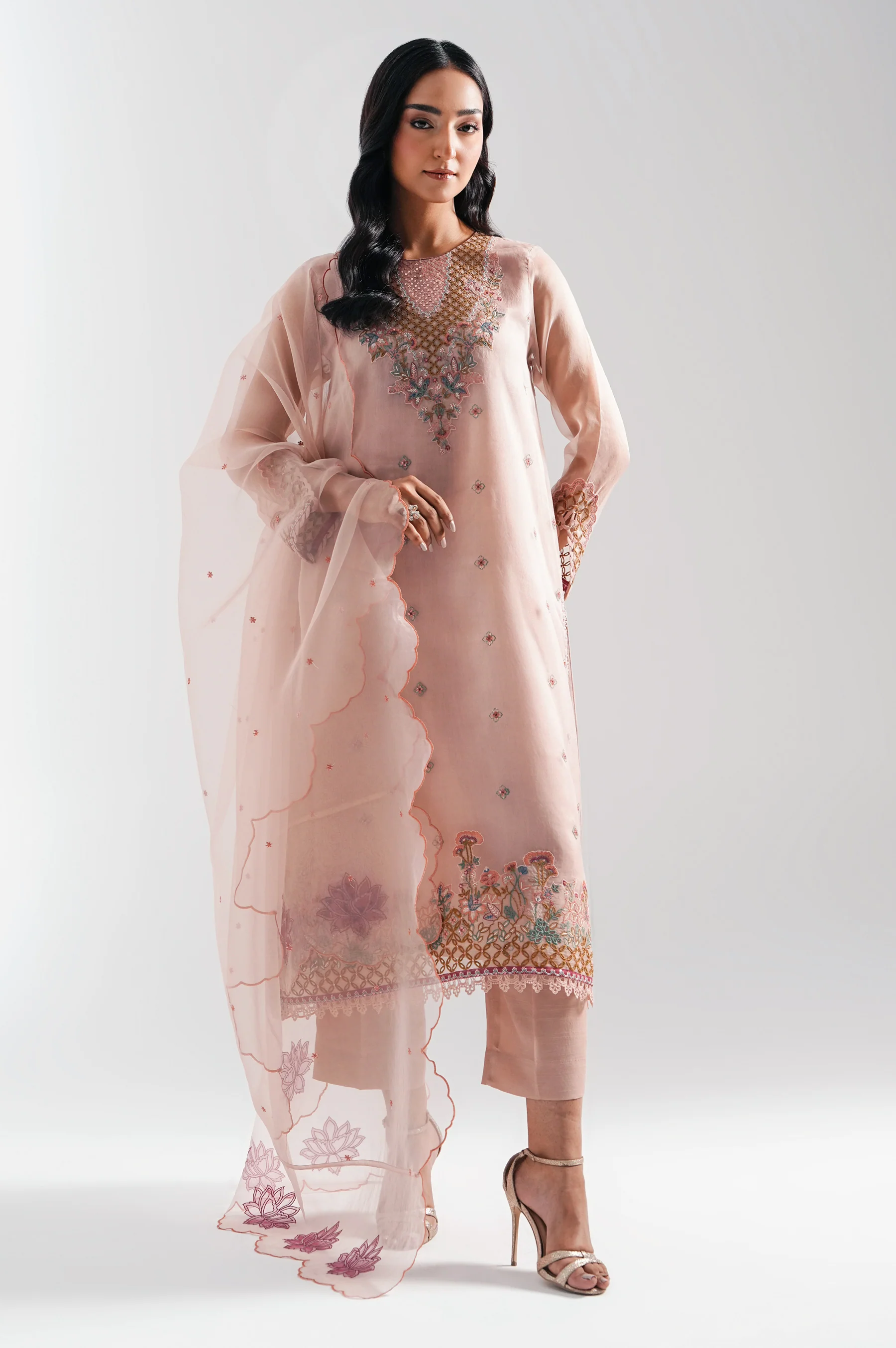 UNSTITCHED EMBROIDERED SUIT - Image 6