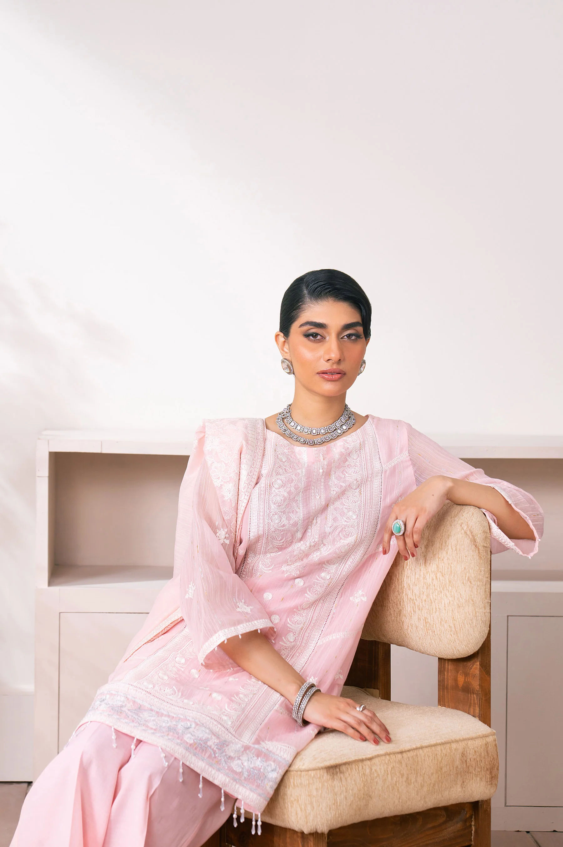 UNSTITCHED EMBROIDERED SUIT - Image 9