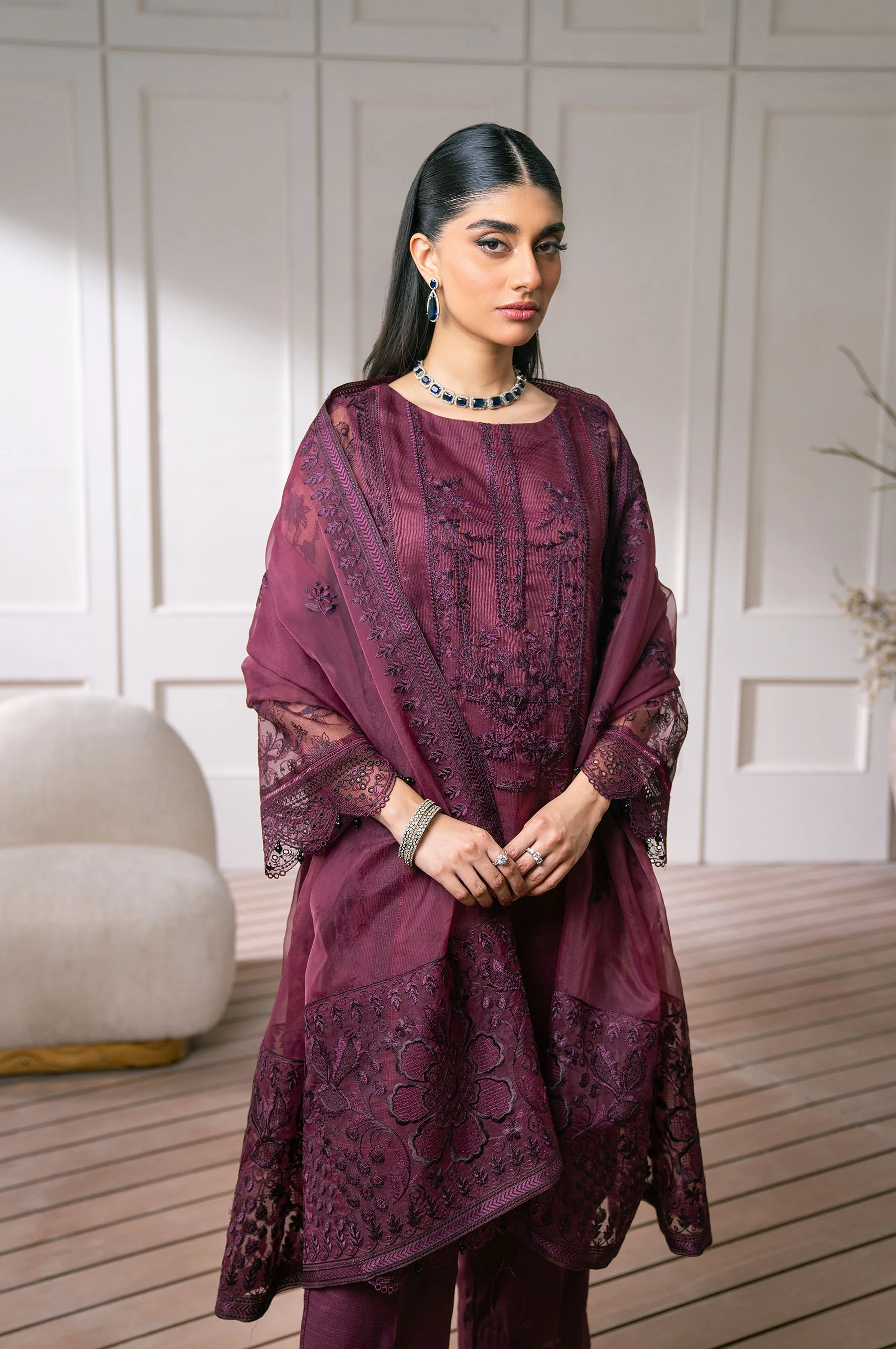 UNSTITCHED EMBROIDERED SUIT - Image 7
