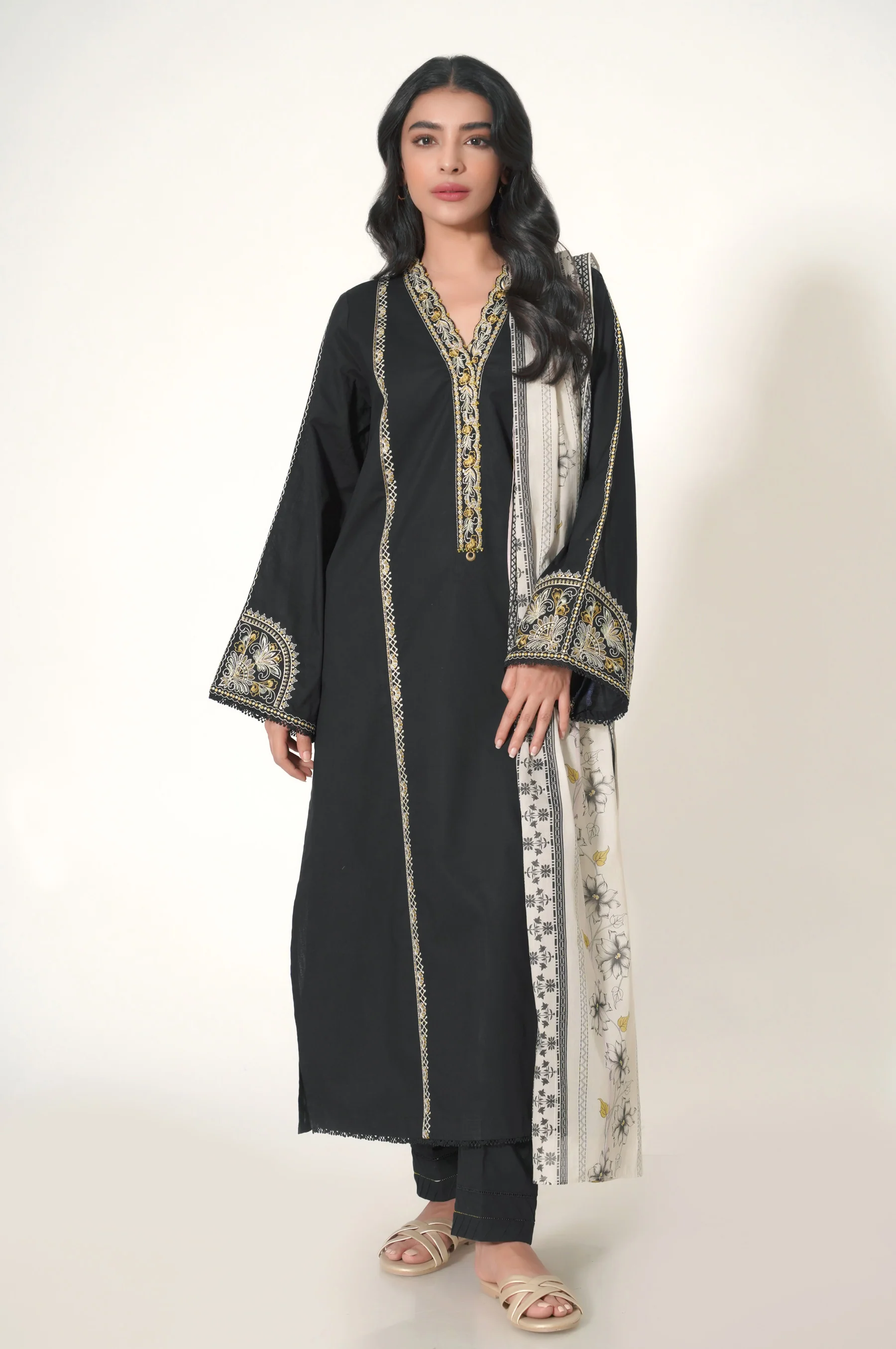 Unstitched 3 Piece Embroidered Slub Cambric Suit