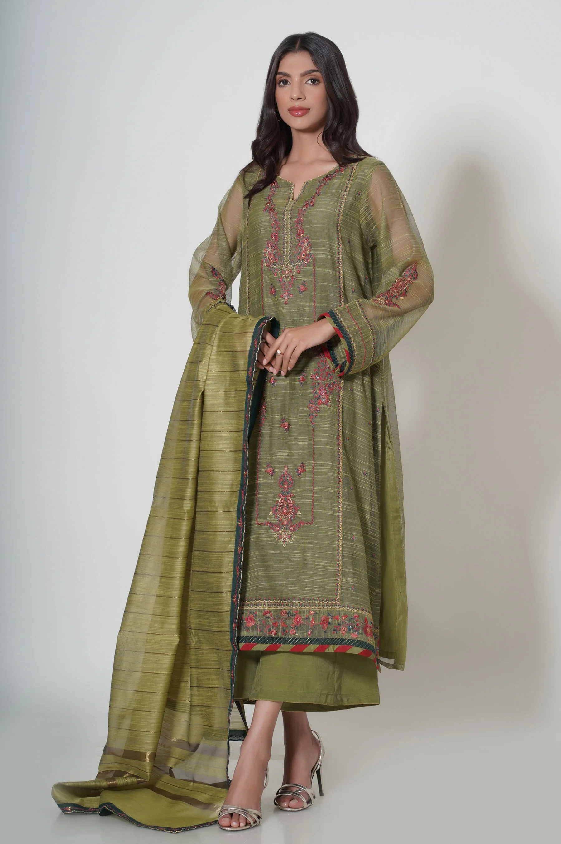 UNSTITCHED EMBROIDERED SUIT - Image 5