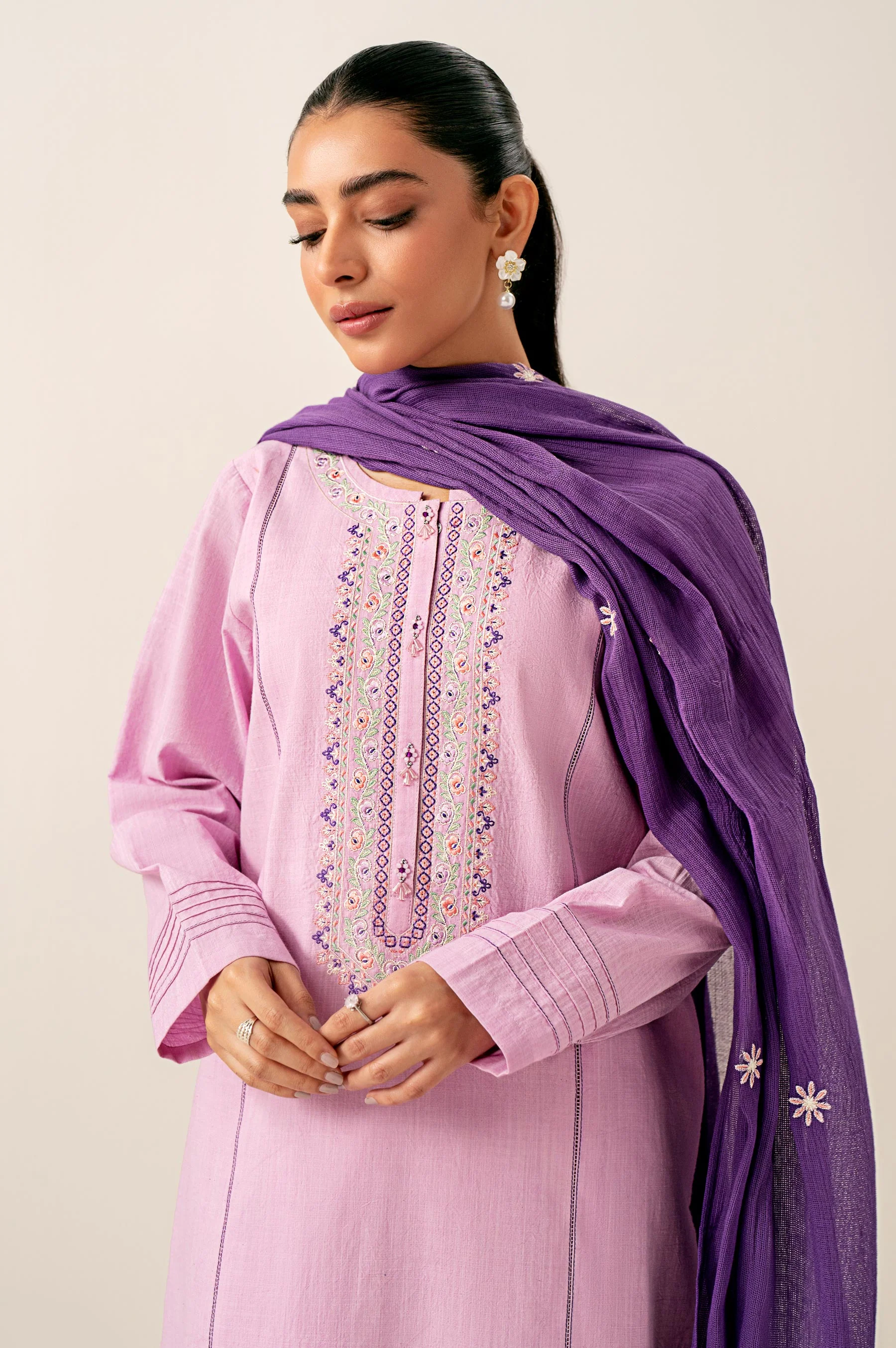 Unstitched 3 Piece Embroidered Slub Lawn with Cotton Net Dupatta - Image 6