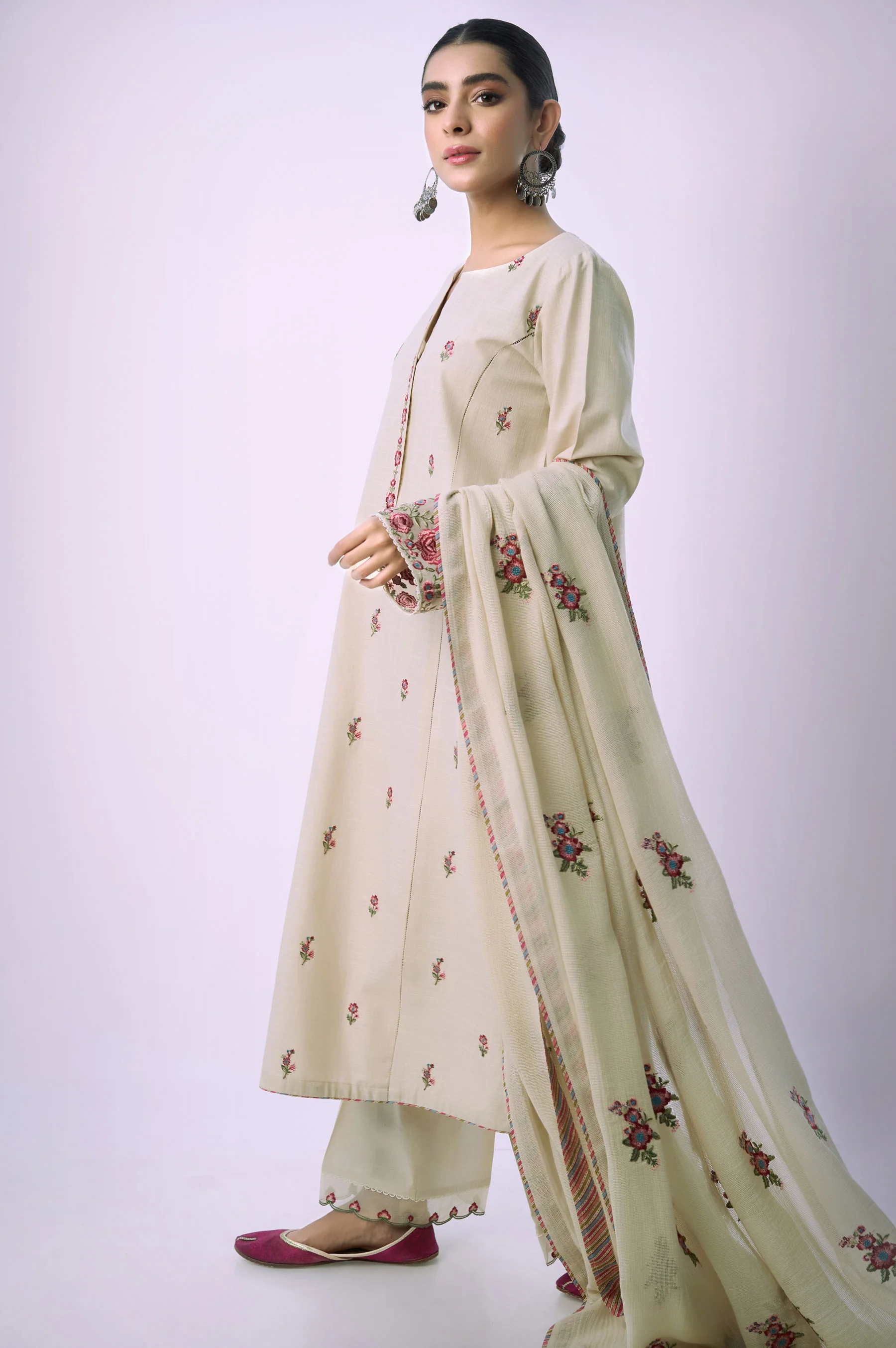 Unstitched 3 Piece Embroidered Textured Slub Suit - Image 4