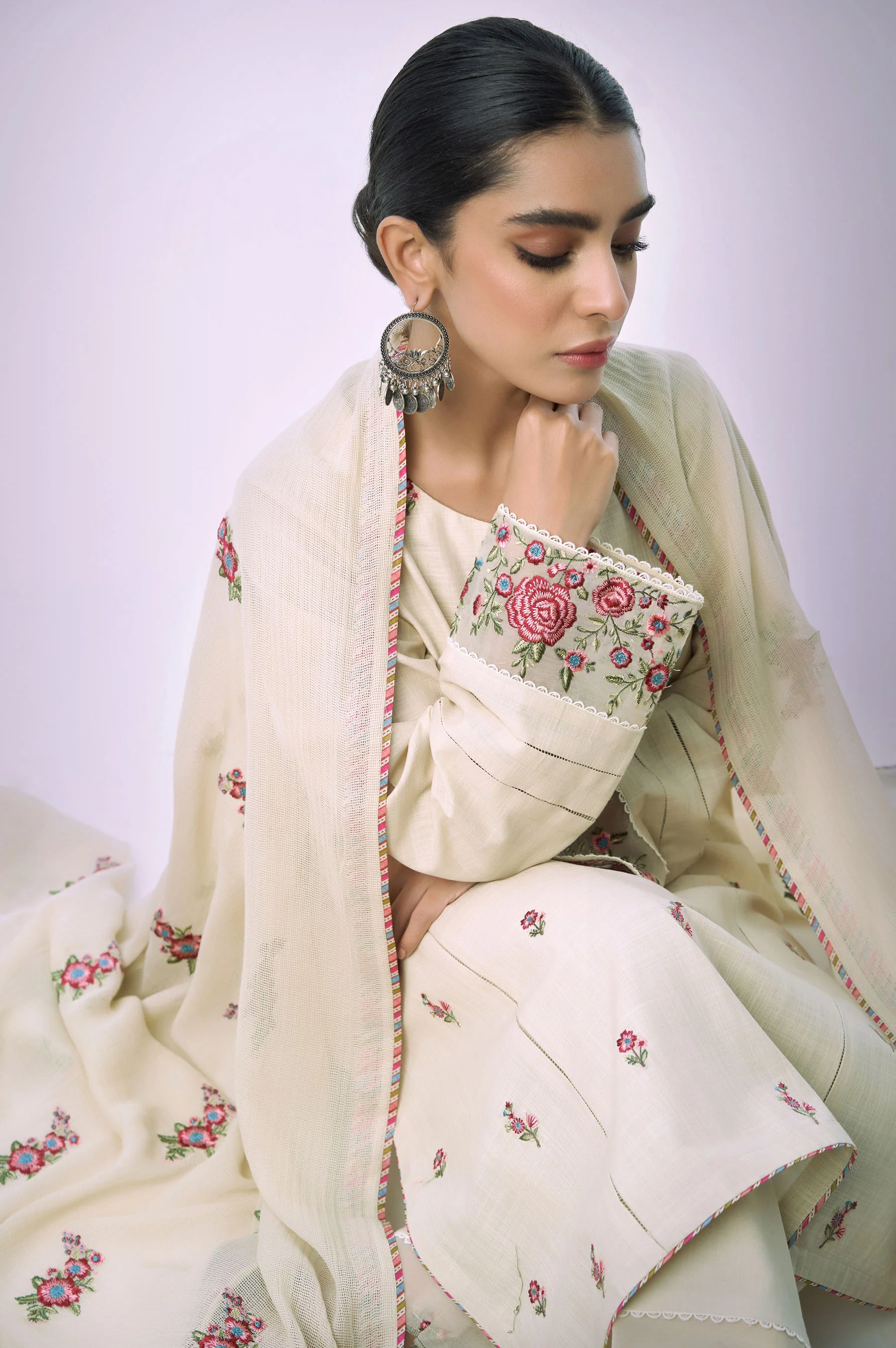 Unstitched 3 Piece Embroidered Textured Slub Suit - Image 6