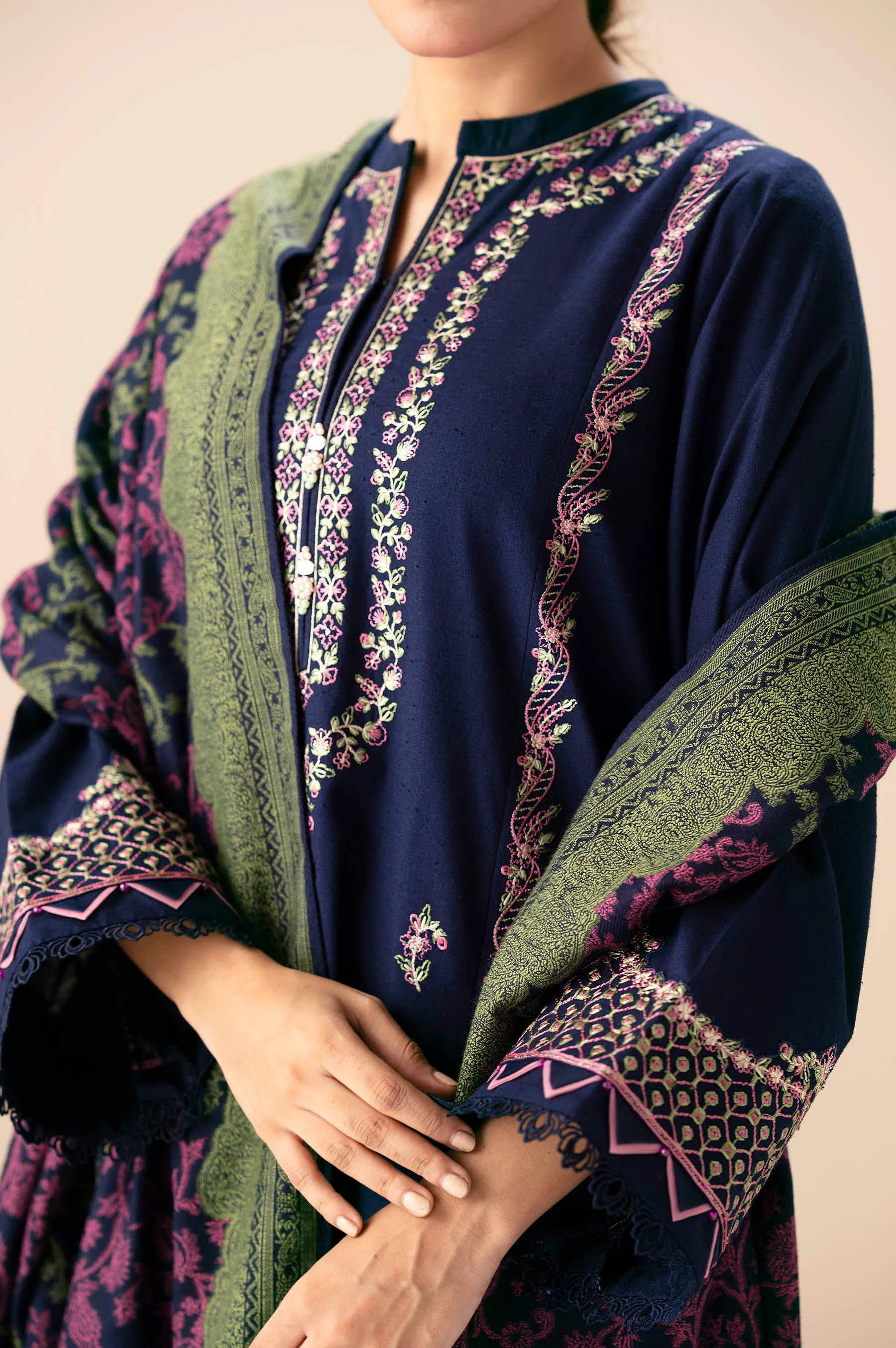 UNSTITCHED EMBROIDERED SUIT - Image 2