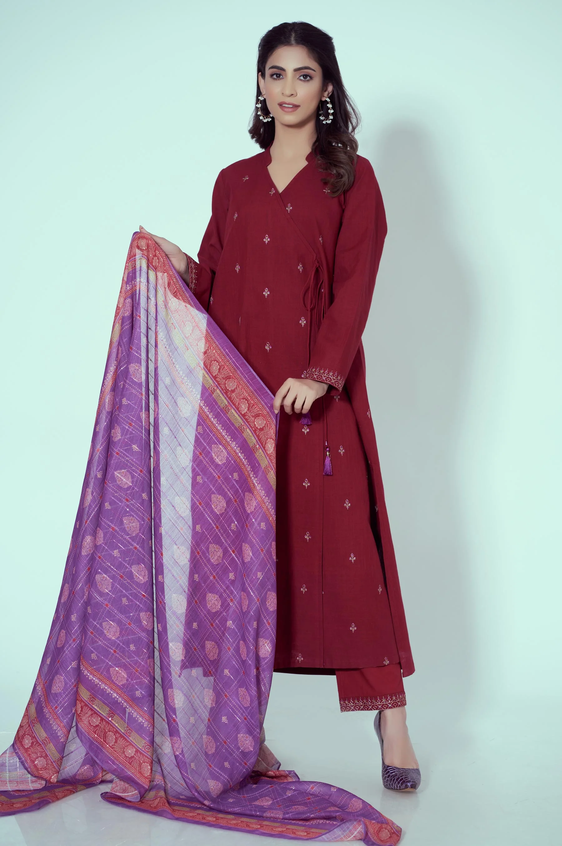 Unstitched 3 Piece Embroidered Textured Slub Suit - Image 5