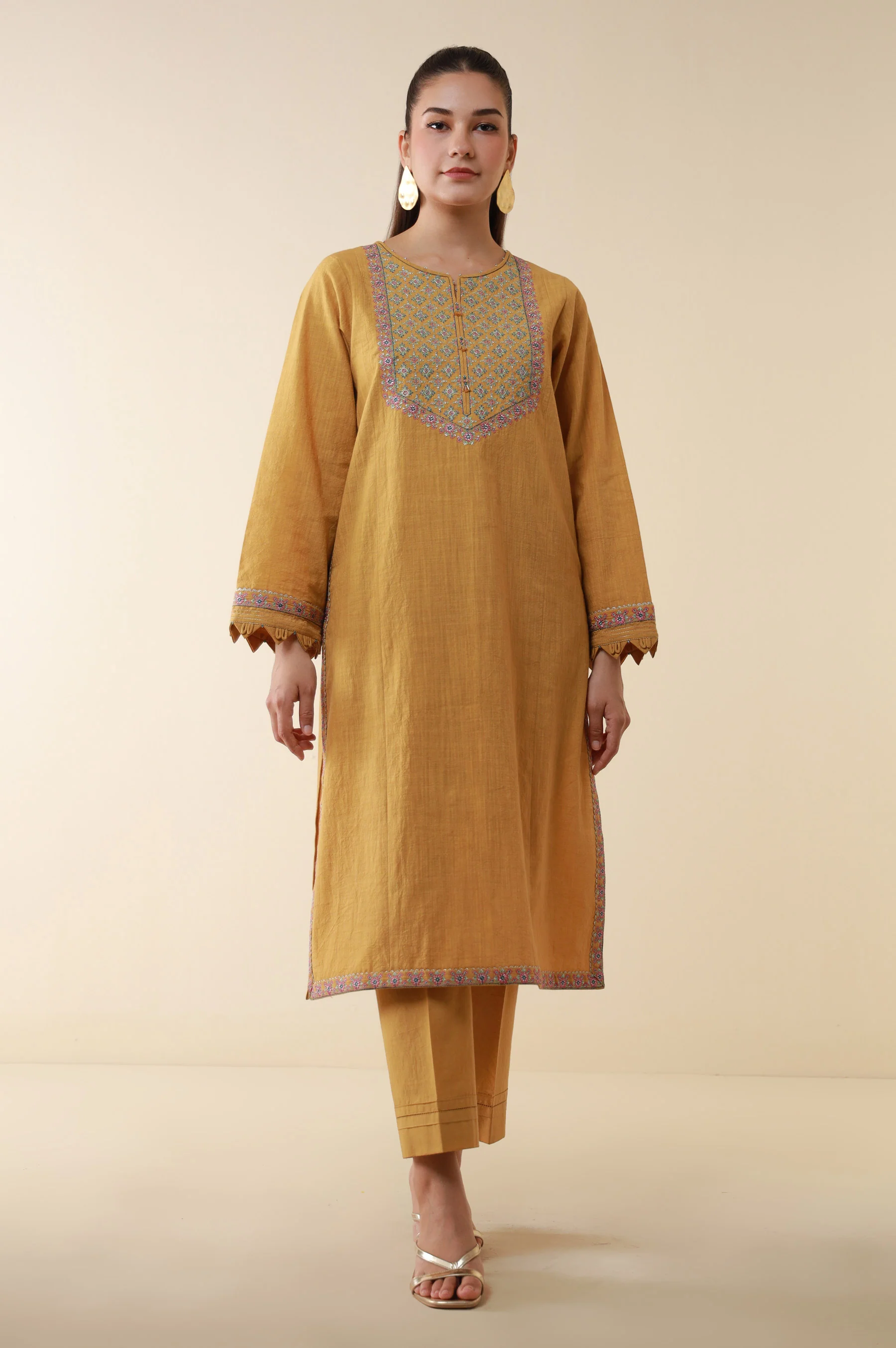 Unstitched 3 Piece Embroidered Textured Lawn Suit - Image 6