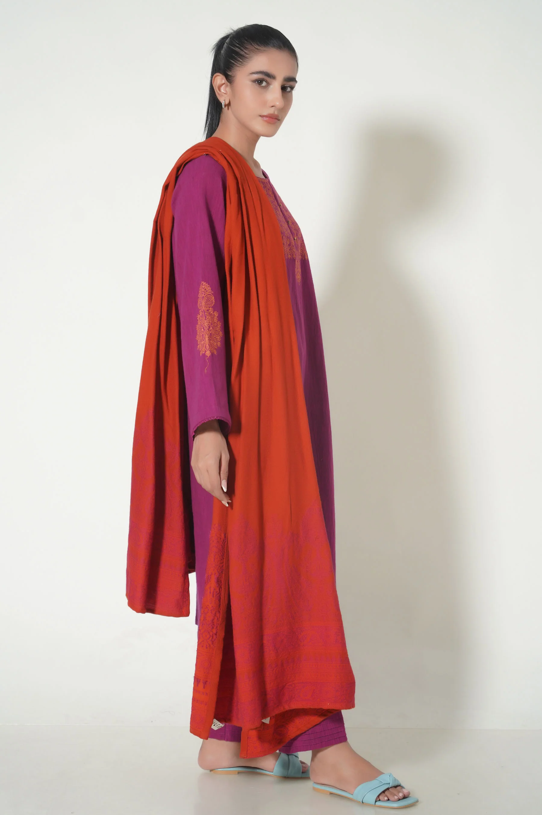 Unstitched 3 Piece Embroidered Thai Khaddar Suit - Image 3