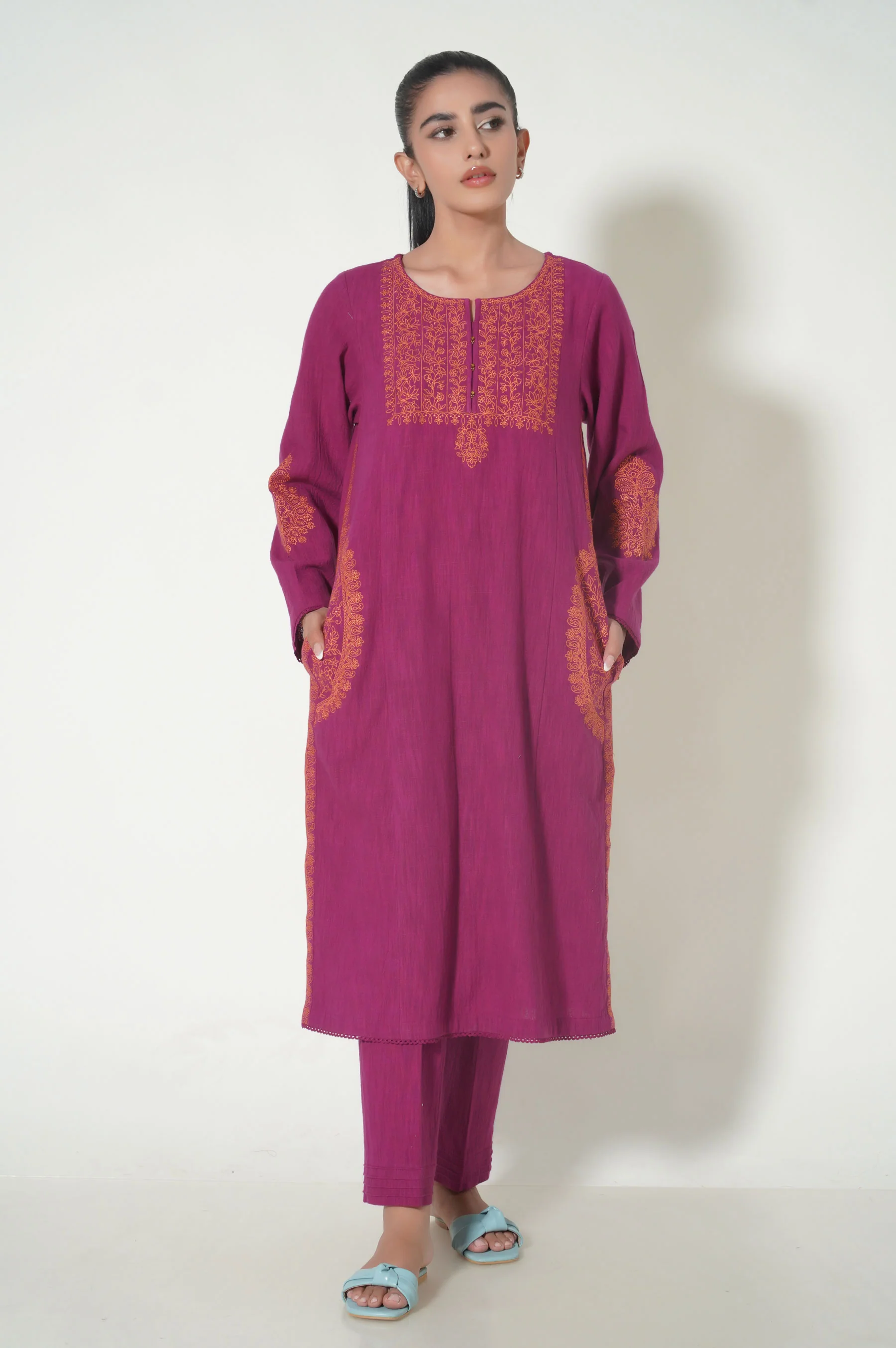 Unstitched 3 Piece Embroidered Thai Khaddar Suit - Image 4