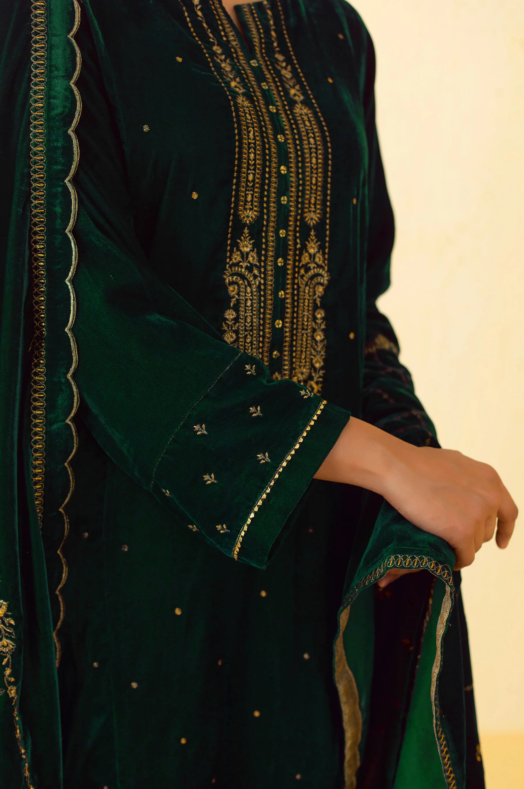 Unstitched 3 Piece Embroidered Velvet Suit - Teal - Image 3