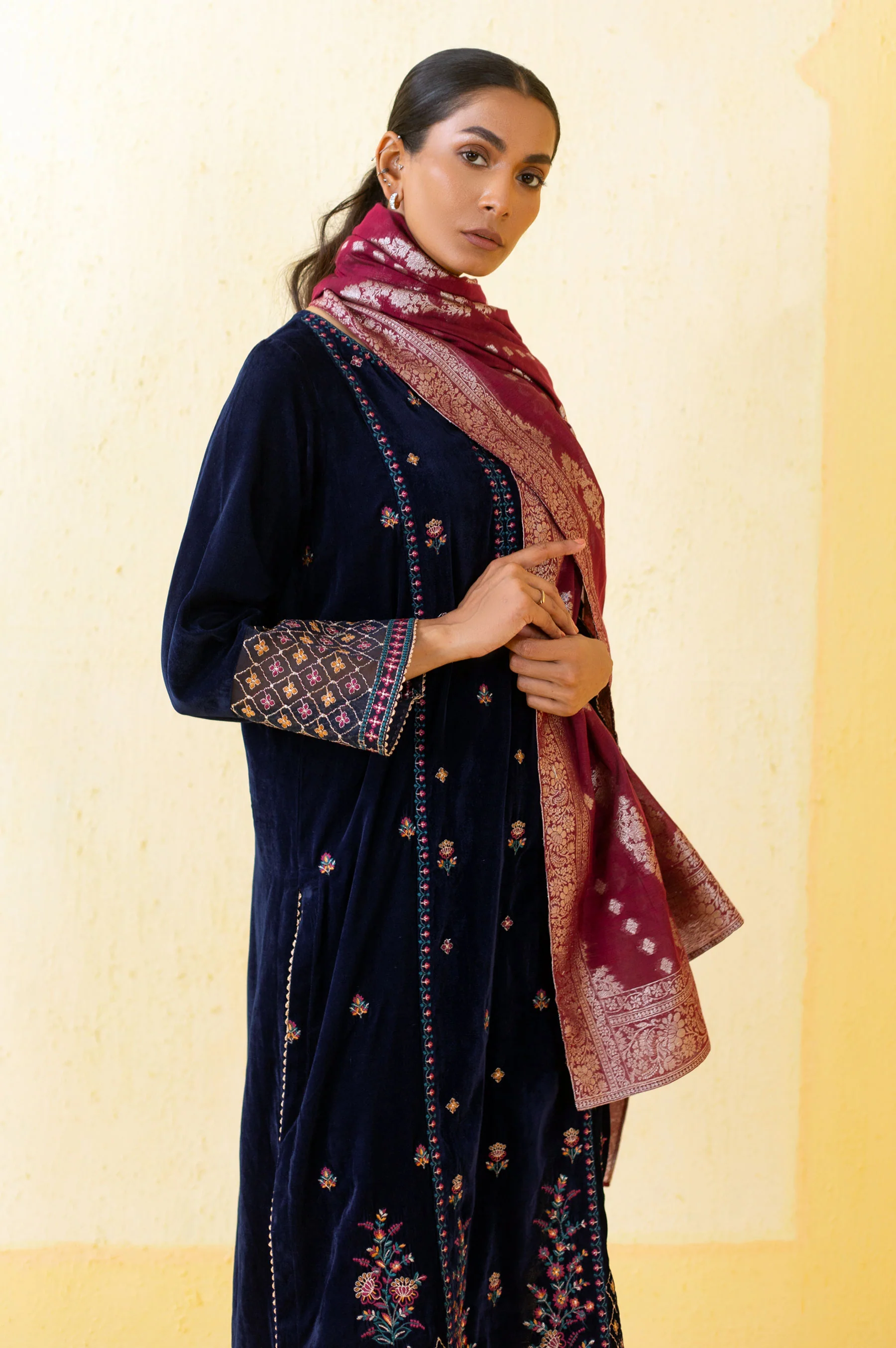 3 Piece Unstitched Embroidered Velvet Suit - Blue - Image 6