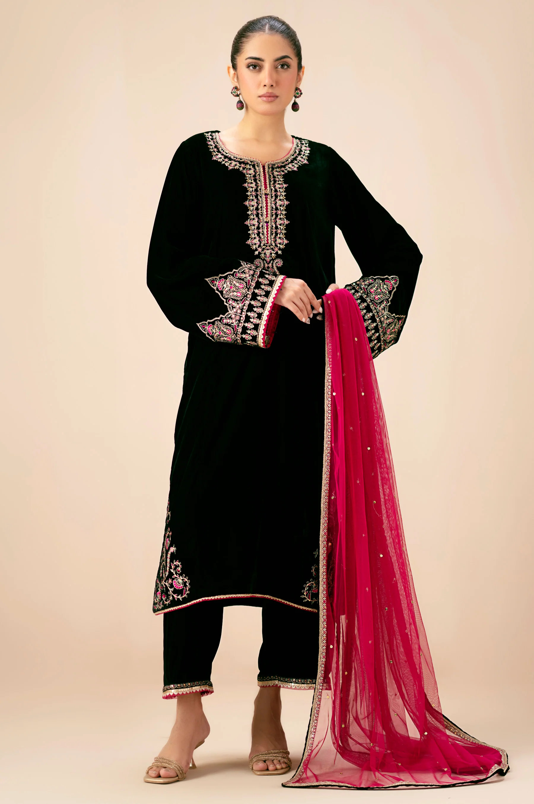UNSTITCHED EMBROIDERED SUIT
