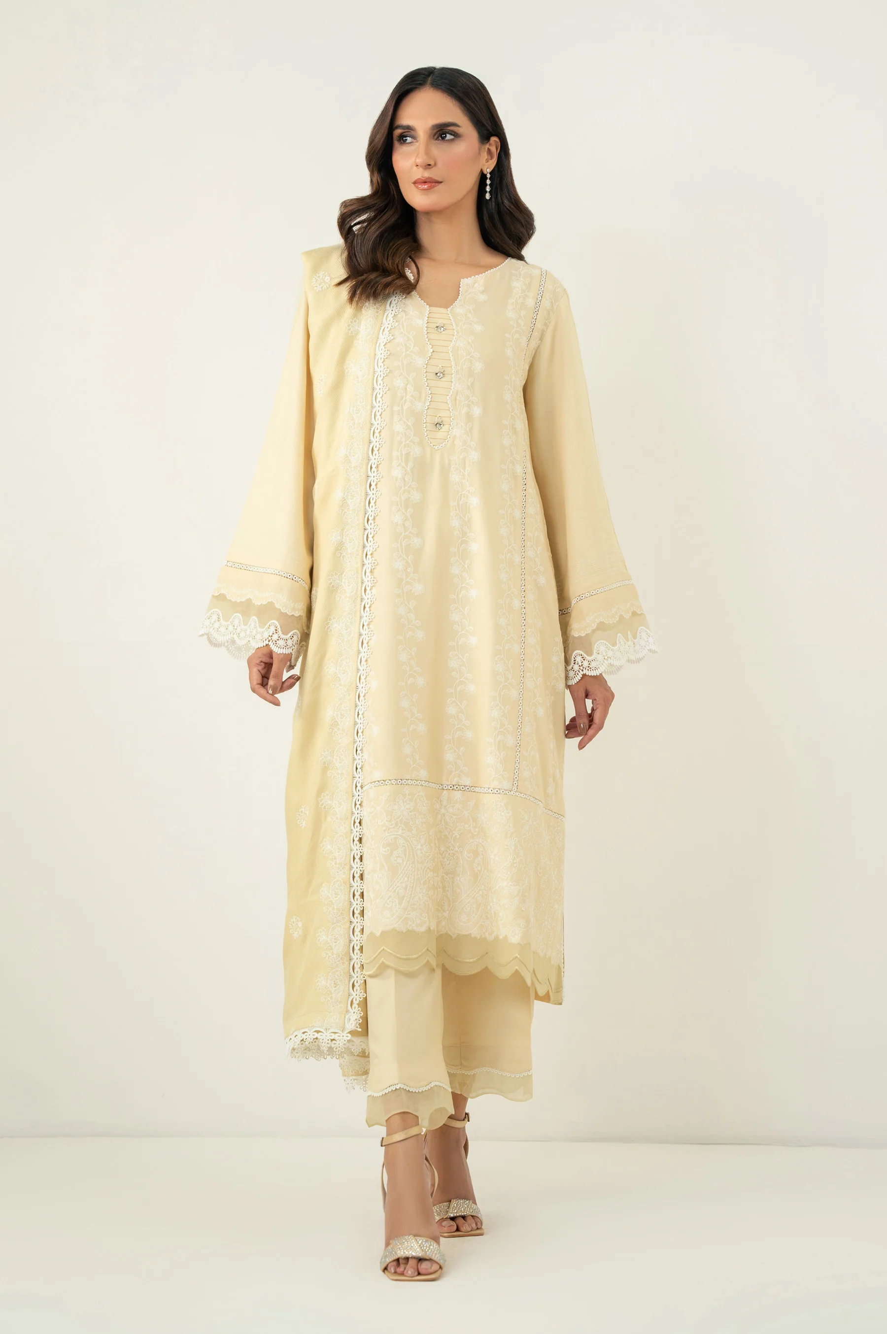 UNSTITCHED 3 PIECE CHIKANKARI SUIT