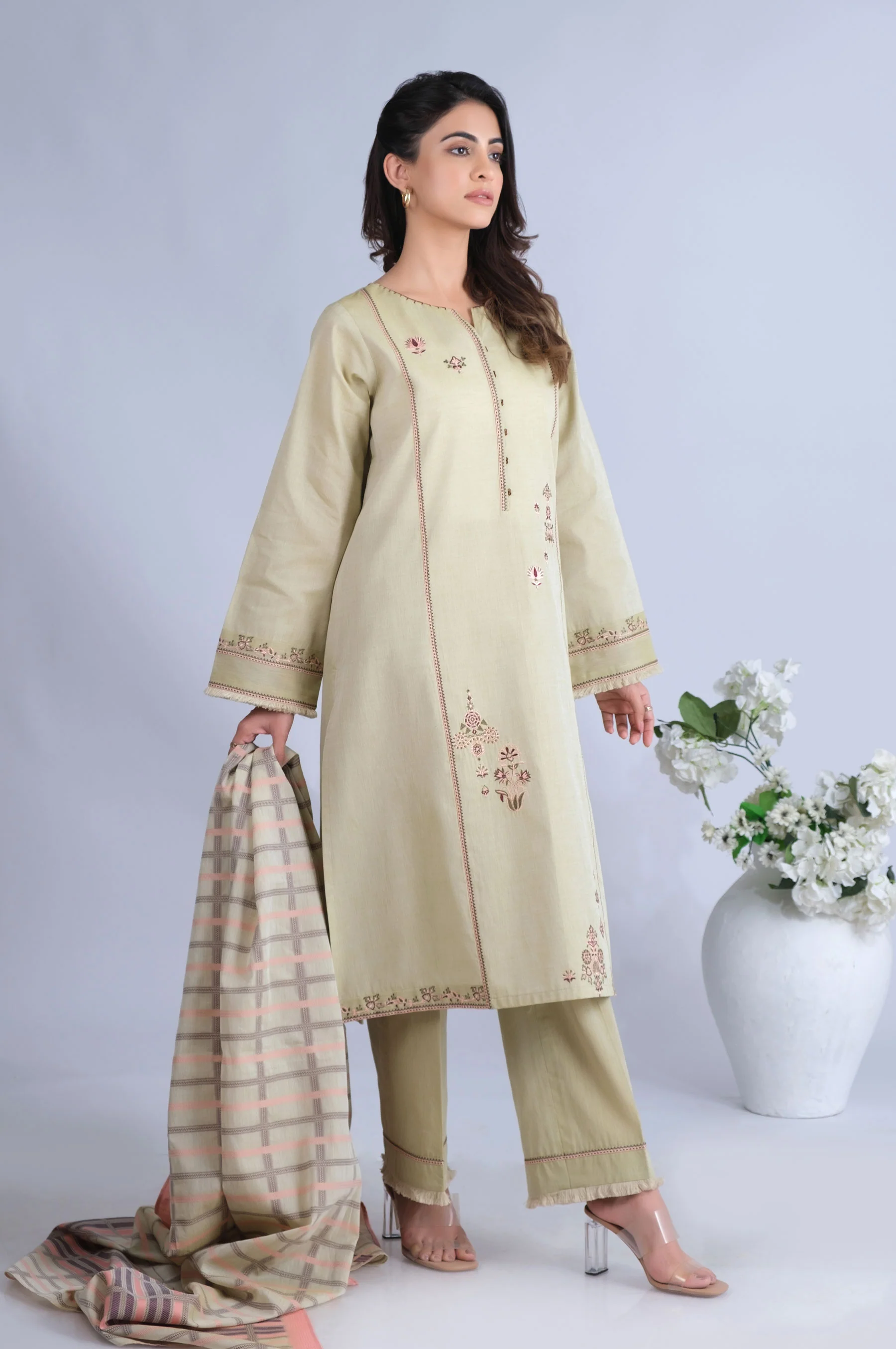 Unstitched 3 Piece Embroidered Yarn Dyed Jacquard Suit - Image 2