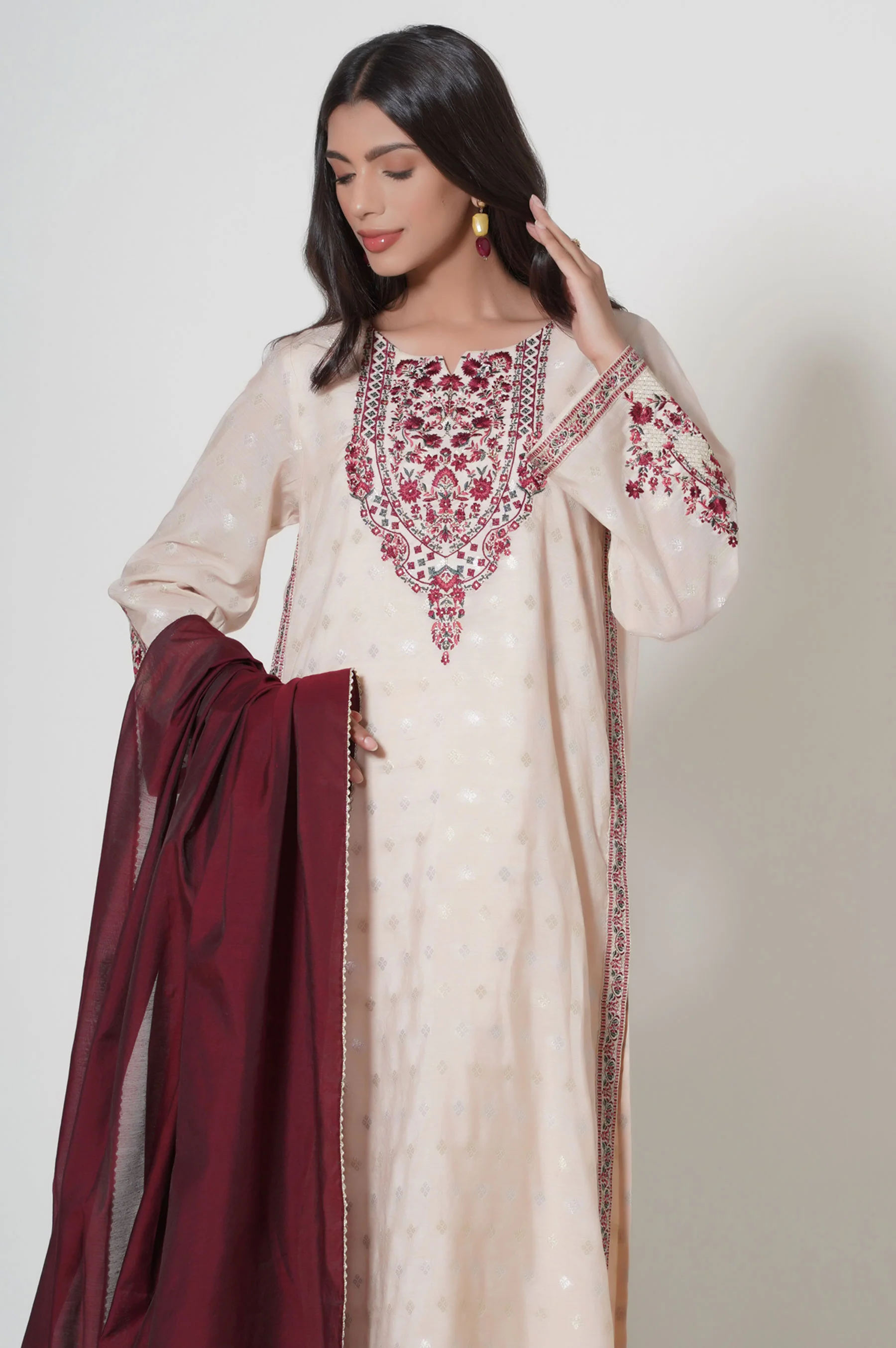Unstitched 3 Piece Embroidered Zari Jacquard Suit - Image 3