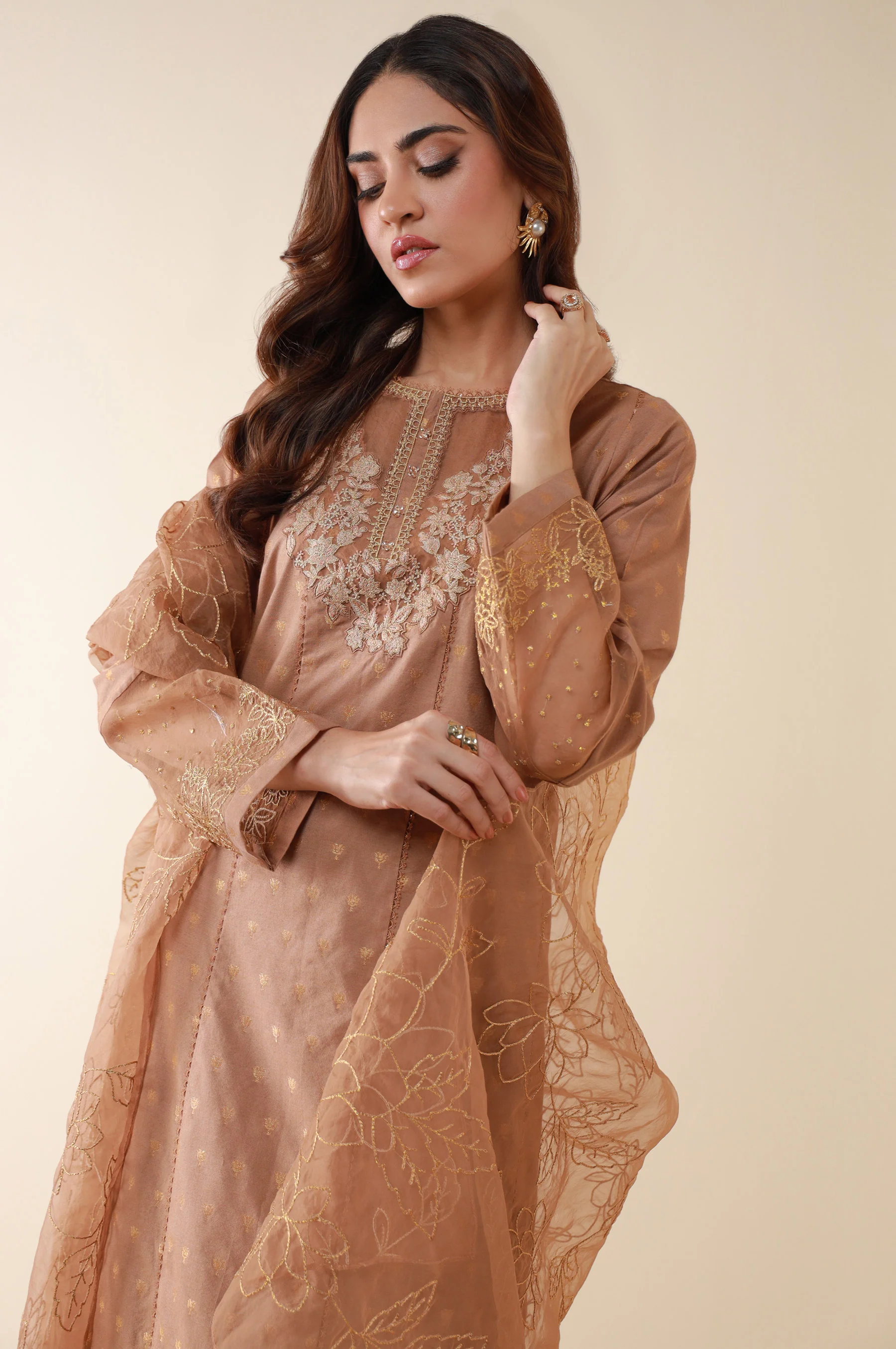 Unstitched 3 Piece Embroidered Zari Jacquard Suit - Image 4