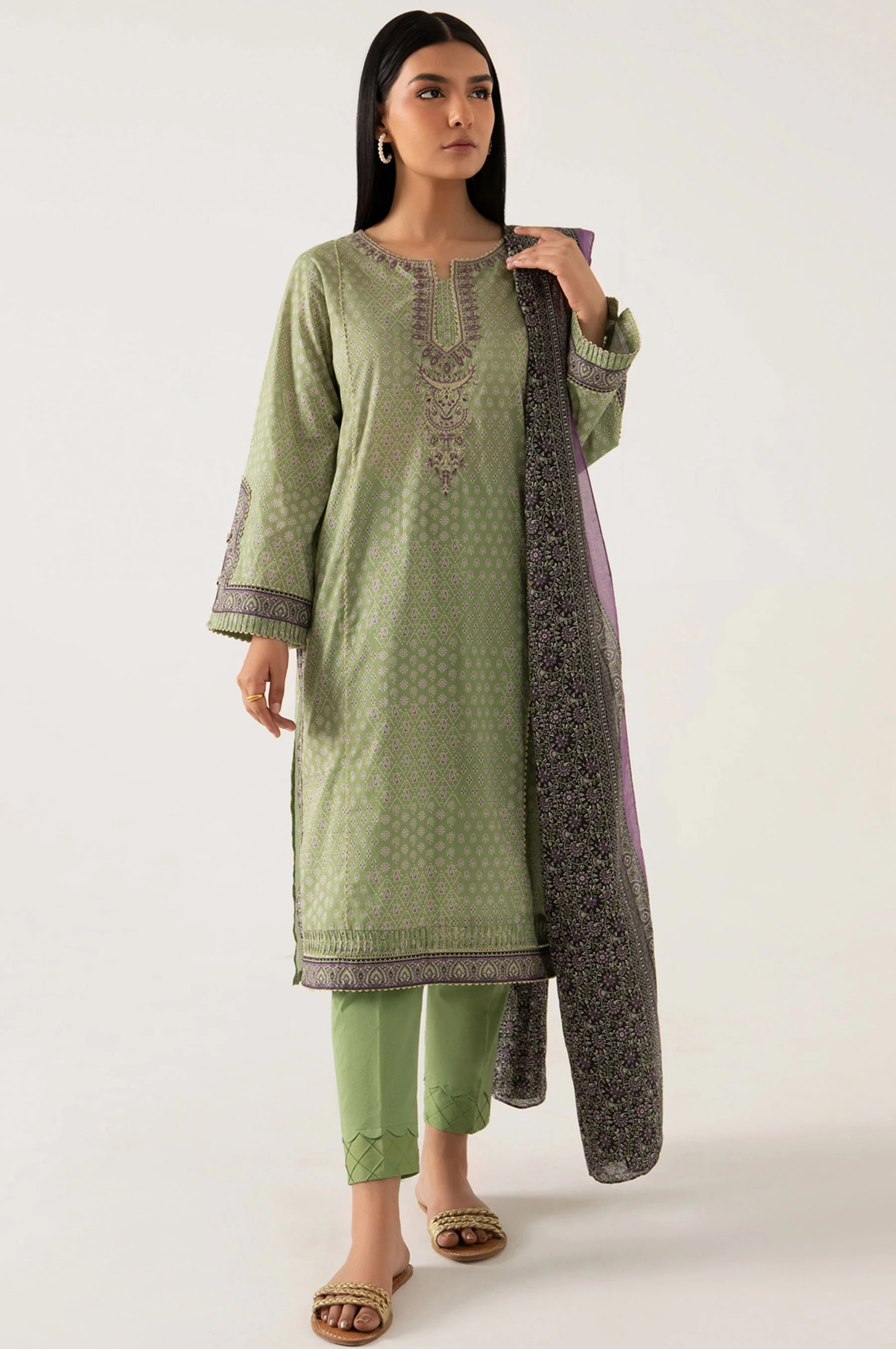 Unstitched 3 Piece Emroidered Lawn Suit
