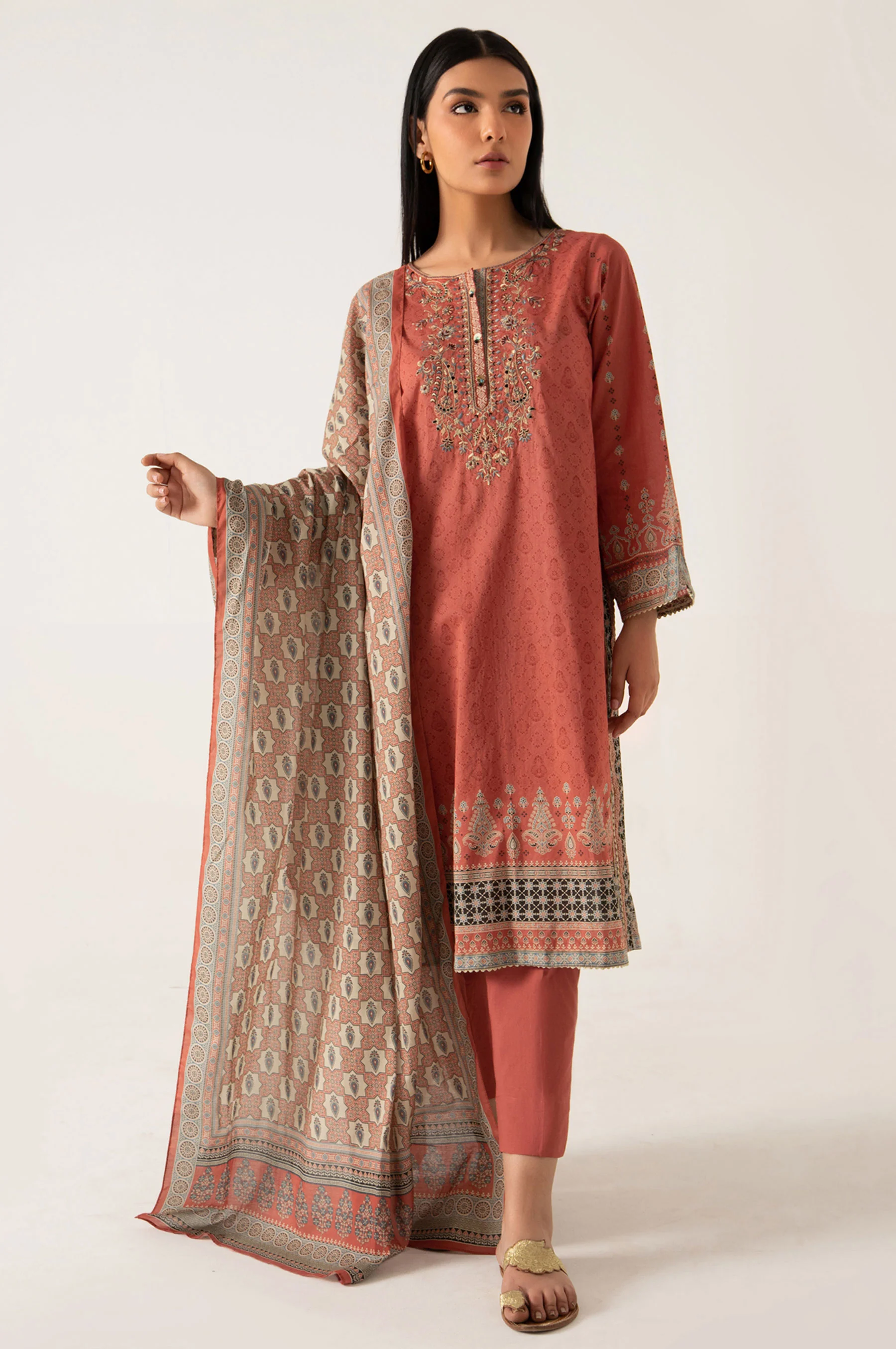 Unstitched 3 Piece Emroidered Lawn Suit