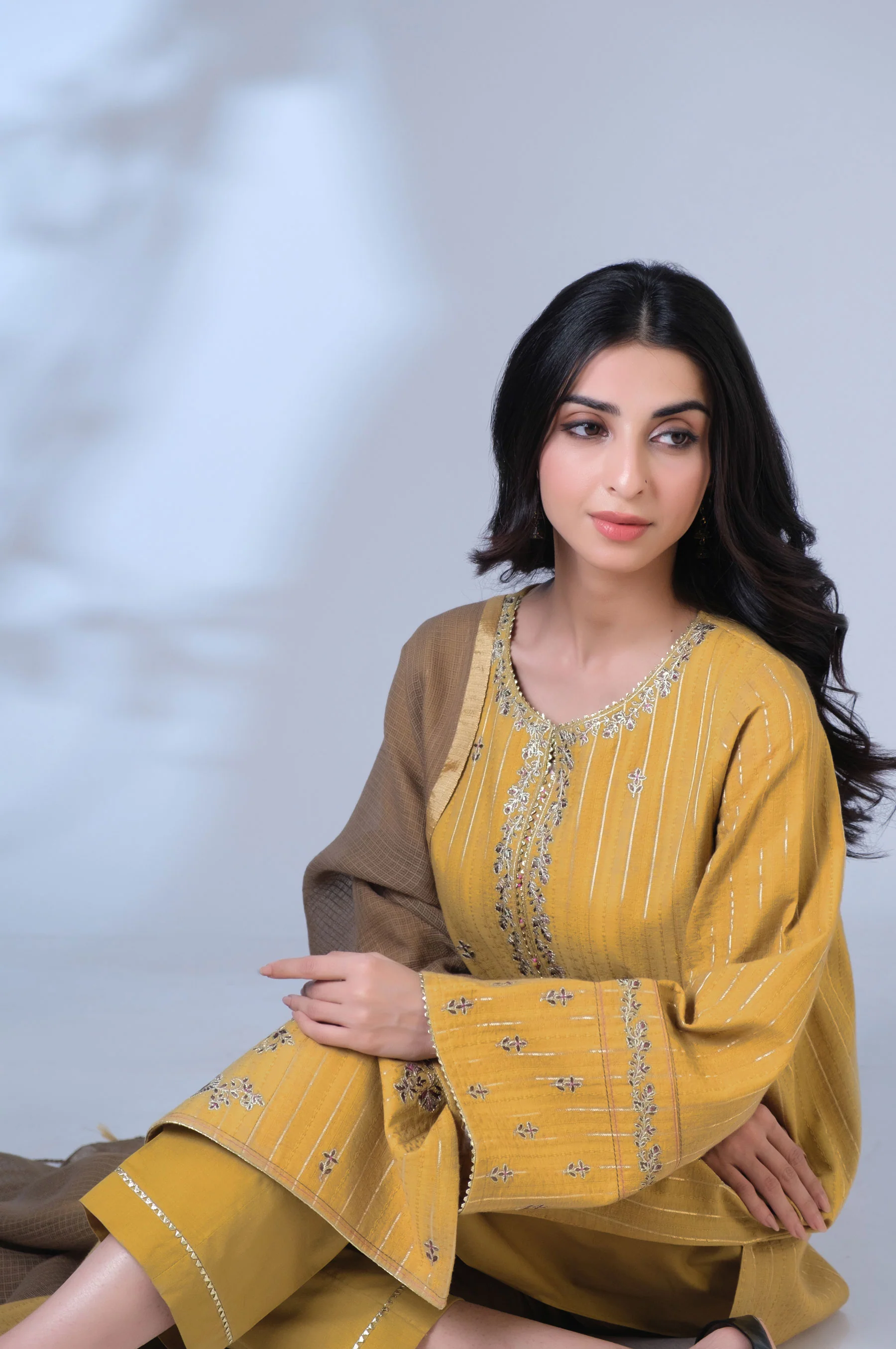 Unstitched 3 Piece Embroidered Mysuri Jacquard Suit - Image 3
