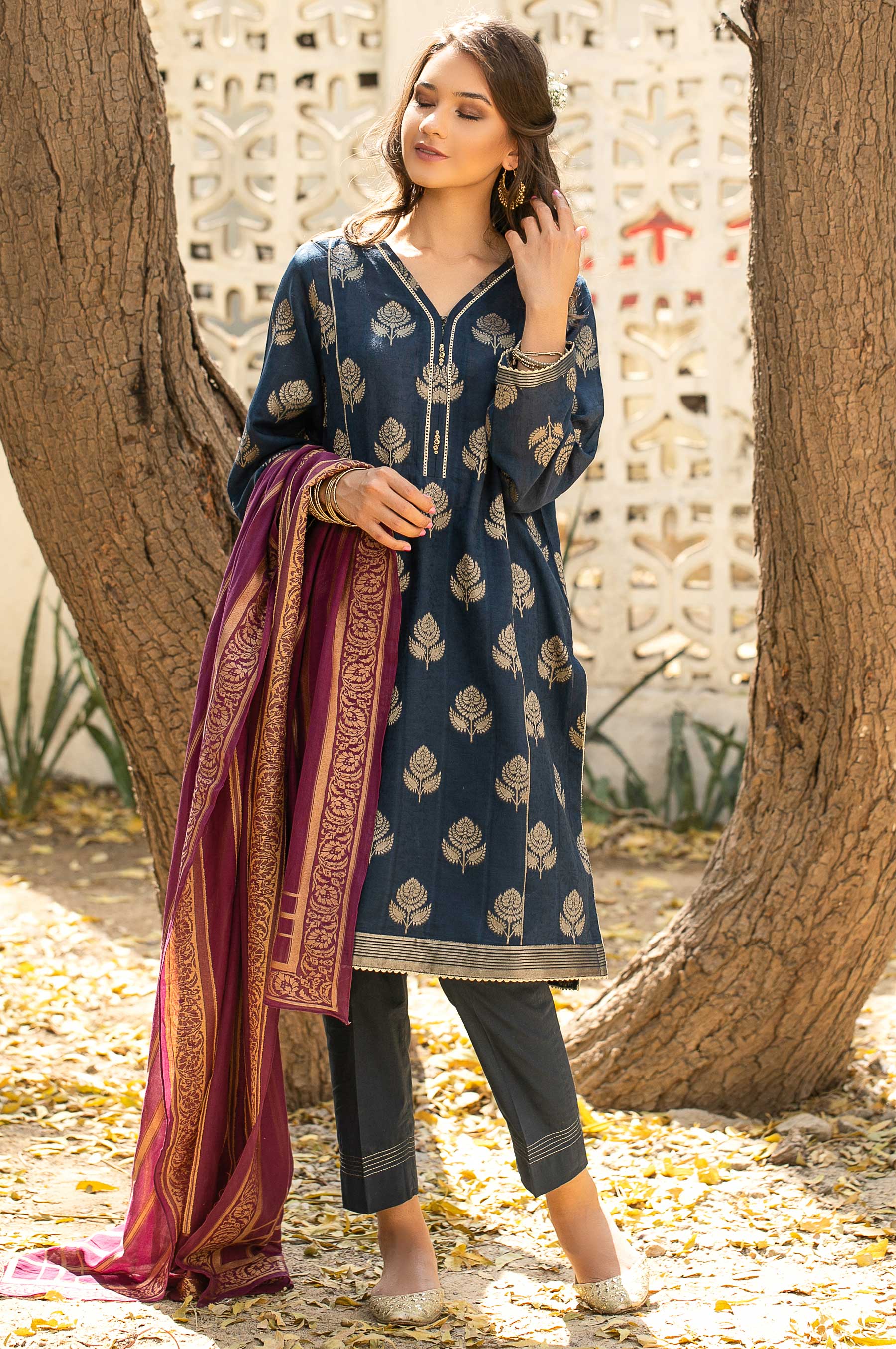 Unstitched 3 Piece Jacquard Suit