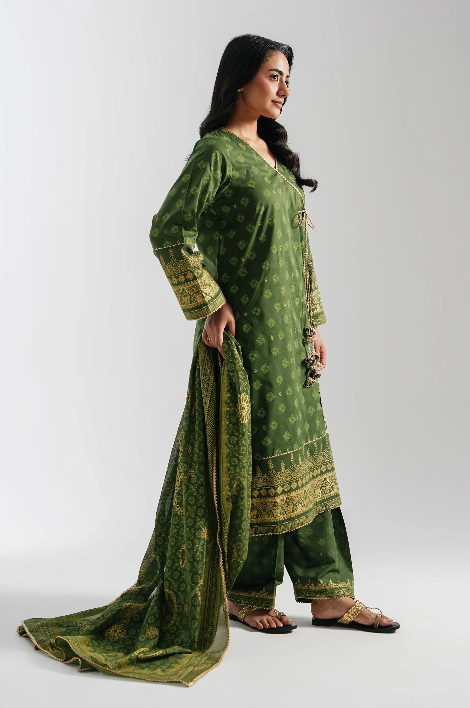 UNSTITCHED PRINTED SUIT - Image 5
