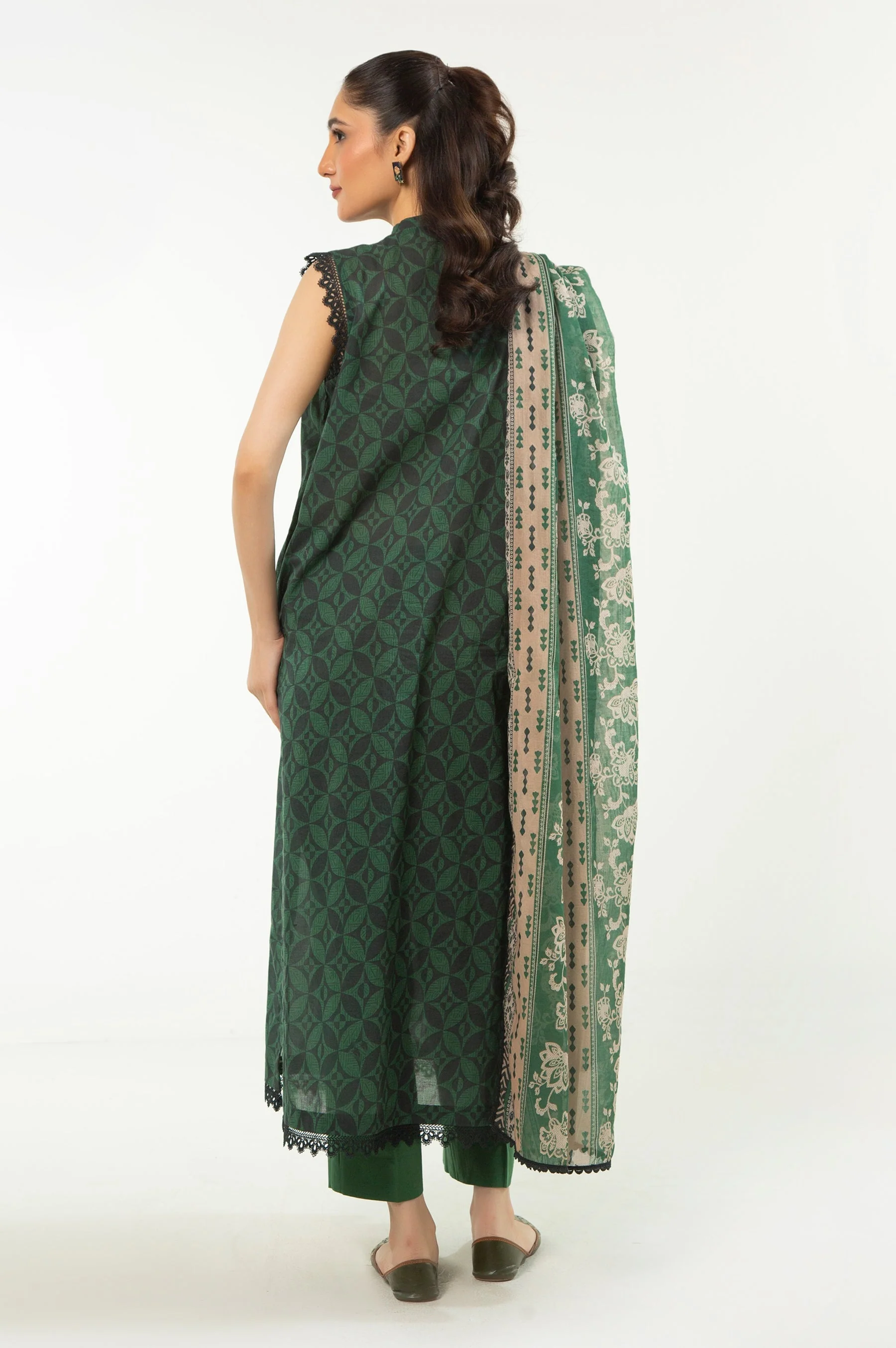 UNSTITCHED PRINTED LAWN 3 PIECE SUIT - Image 8