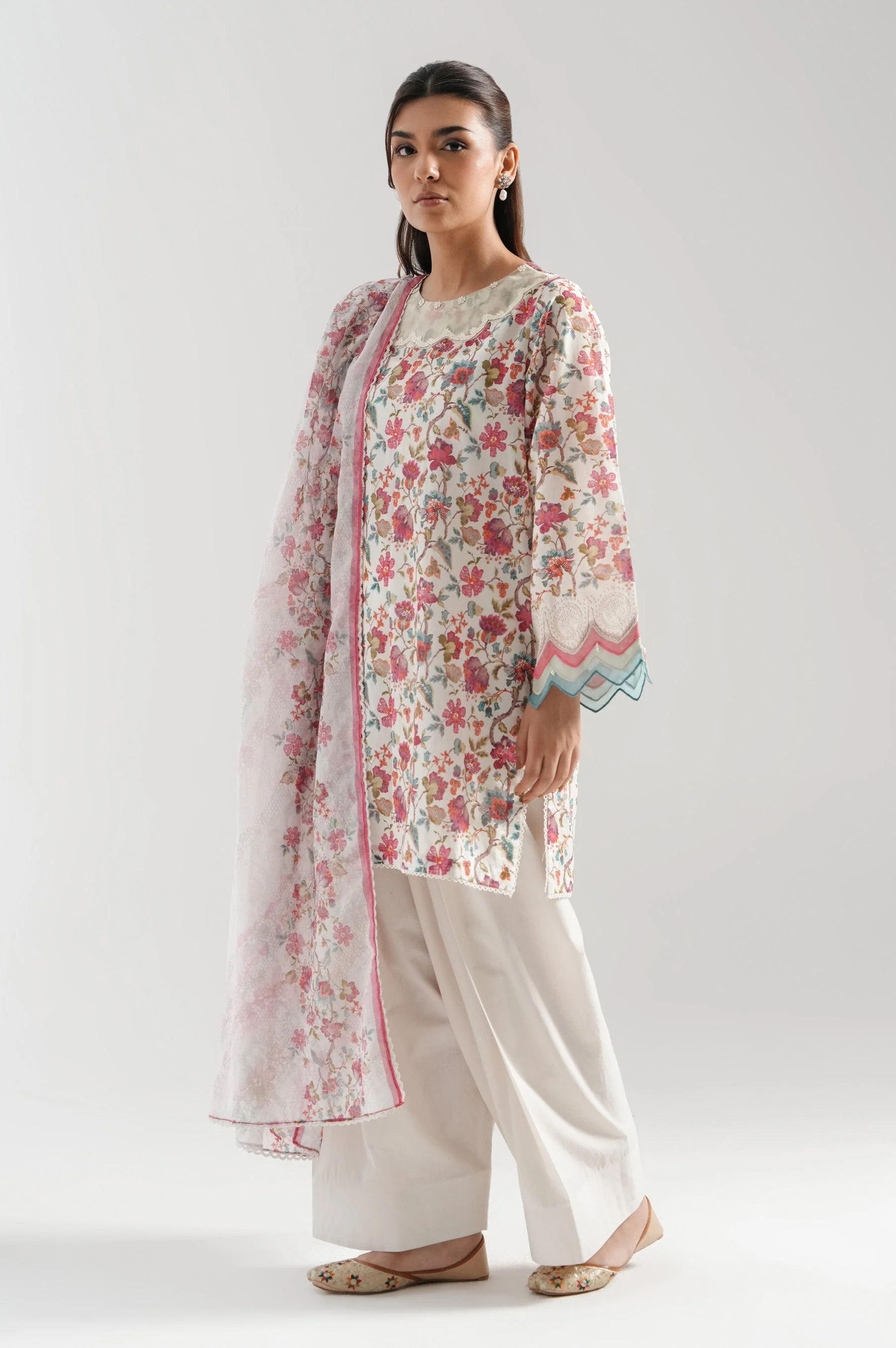 UNSTITCHED PRINTED SUIT - Image 9