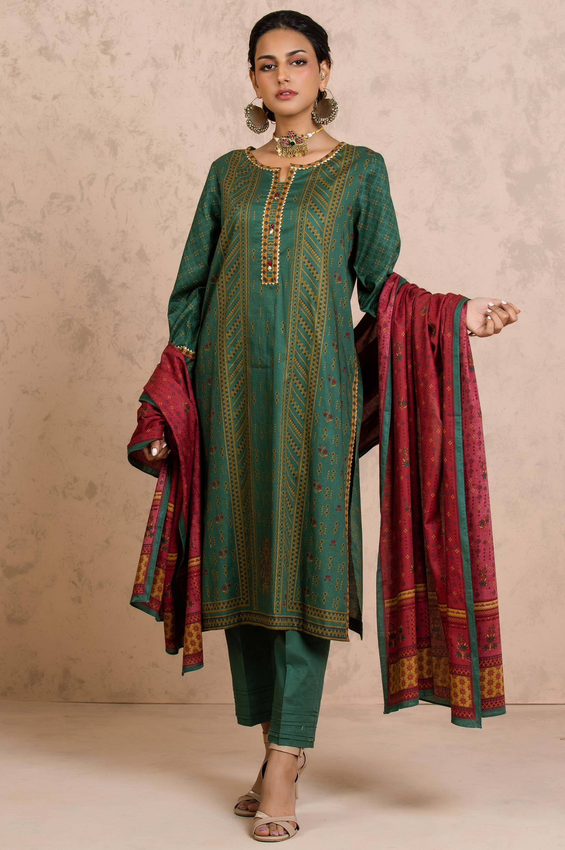 Unstitched 3 Piece Printed Cambric Suit