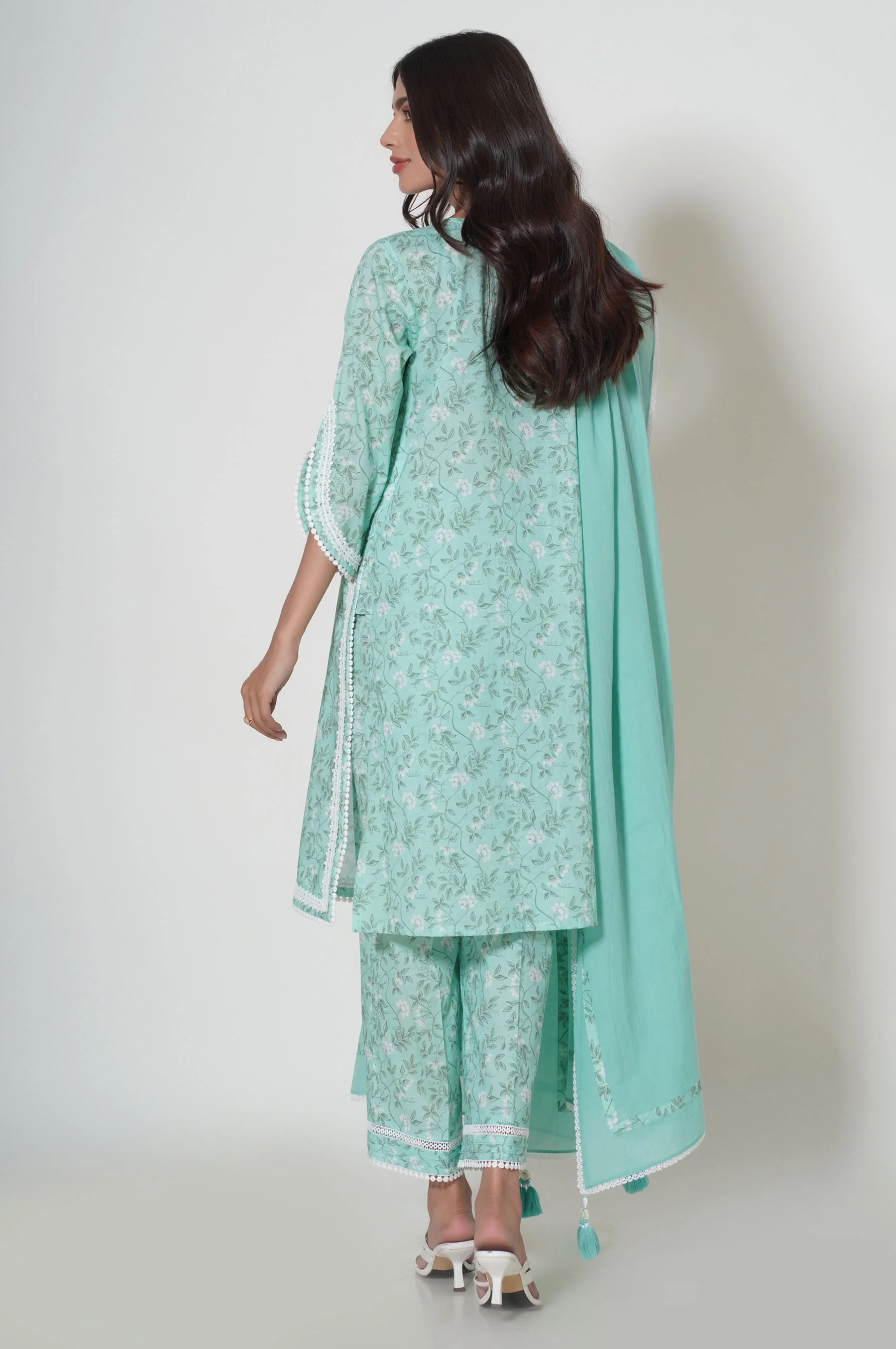 Unstitched 3 Piece Printed Cambric - Image 3