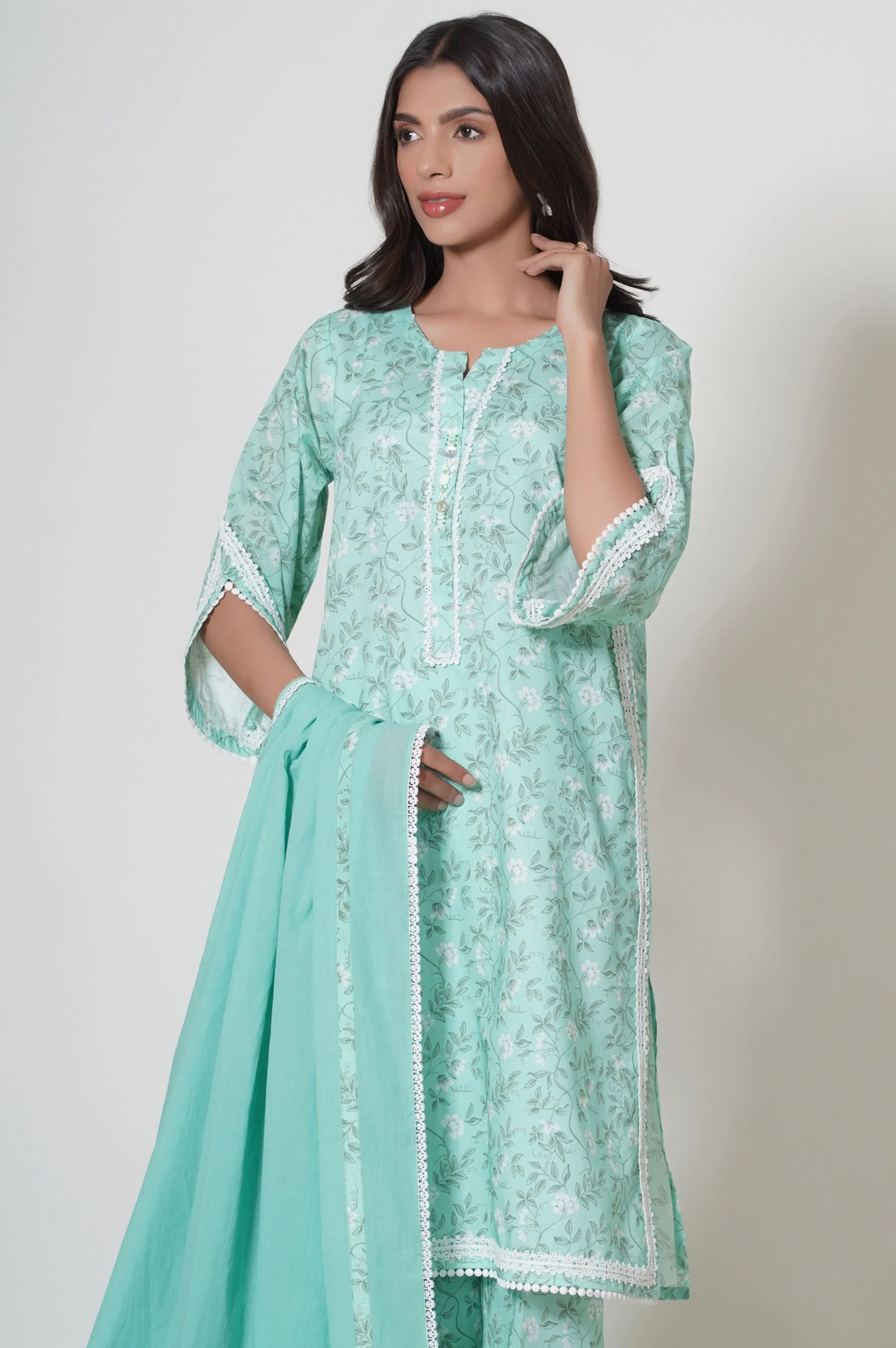 Unstitched 3 Piece Printed Cambric - Image 5