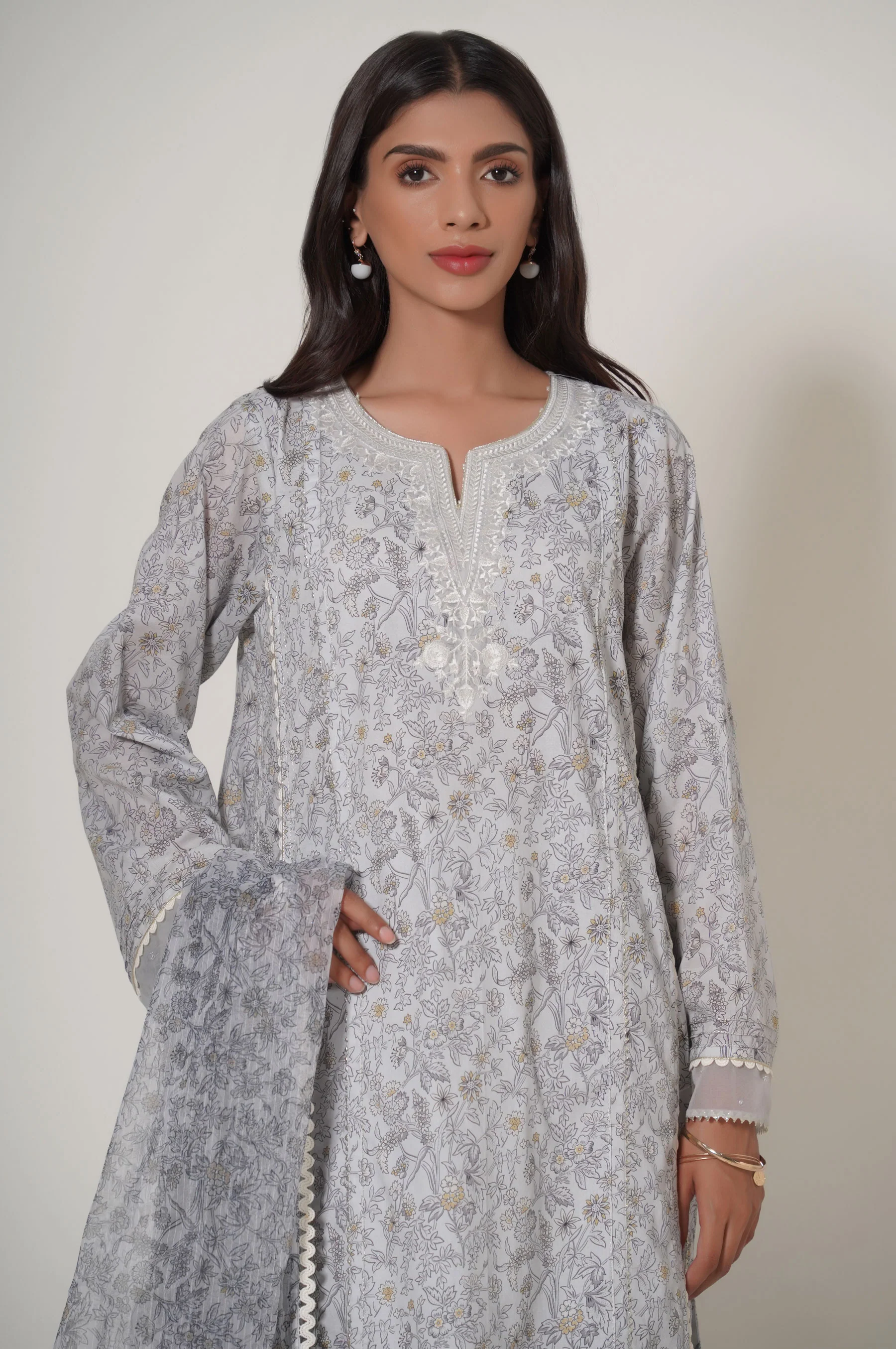 Unstitched 3 Piece Printed Cambric Suit - Image 3