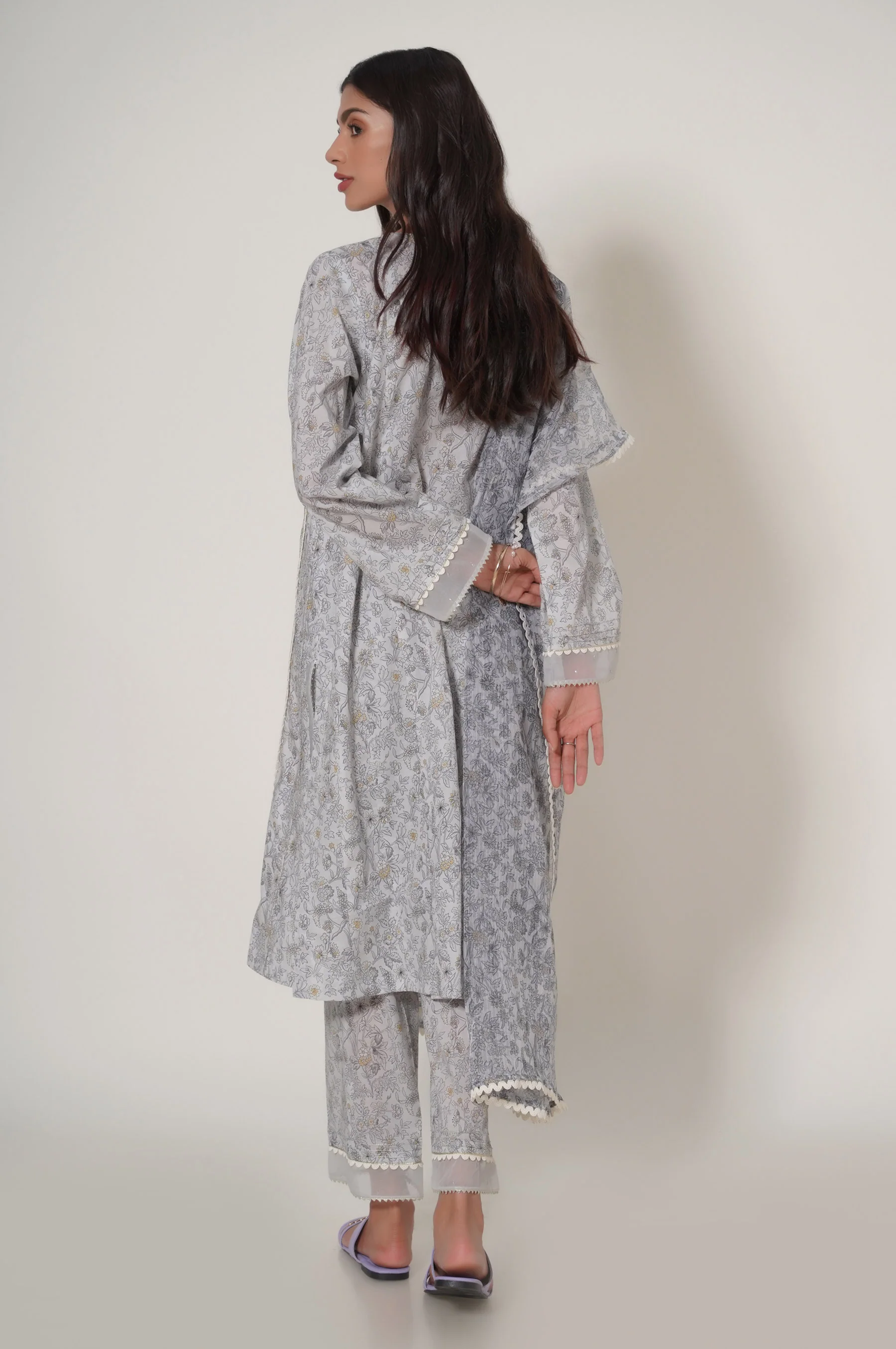 Unstitched 3 Piece Printed Cambric Suit - Image 4