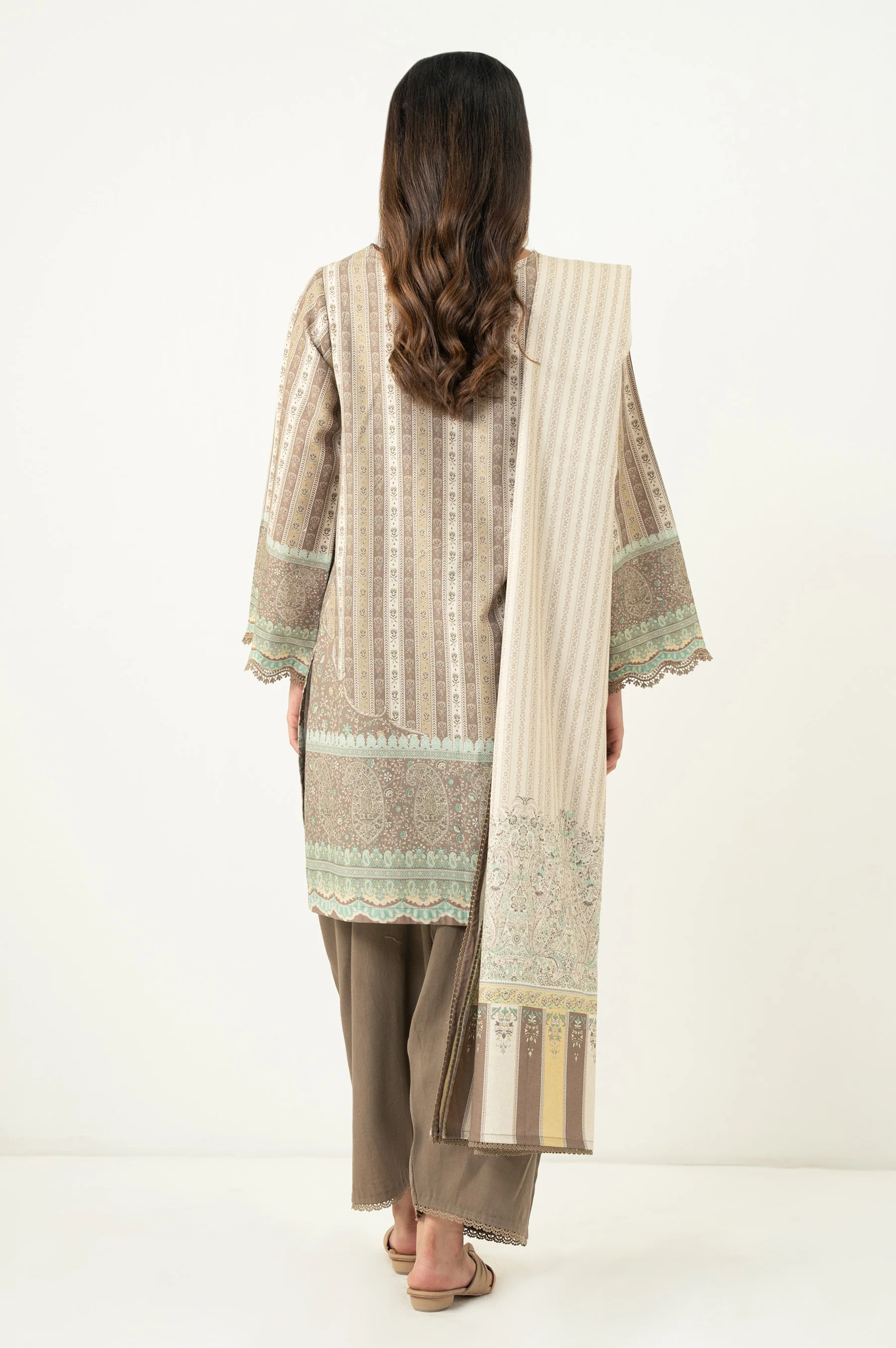 UNSTITCHED 3 PIECE PRINTED SUIT - Image 4