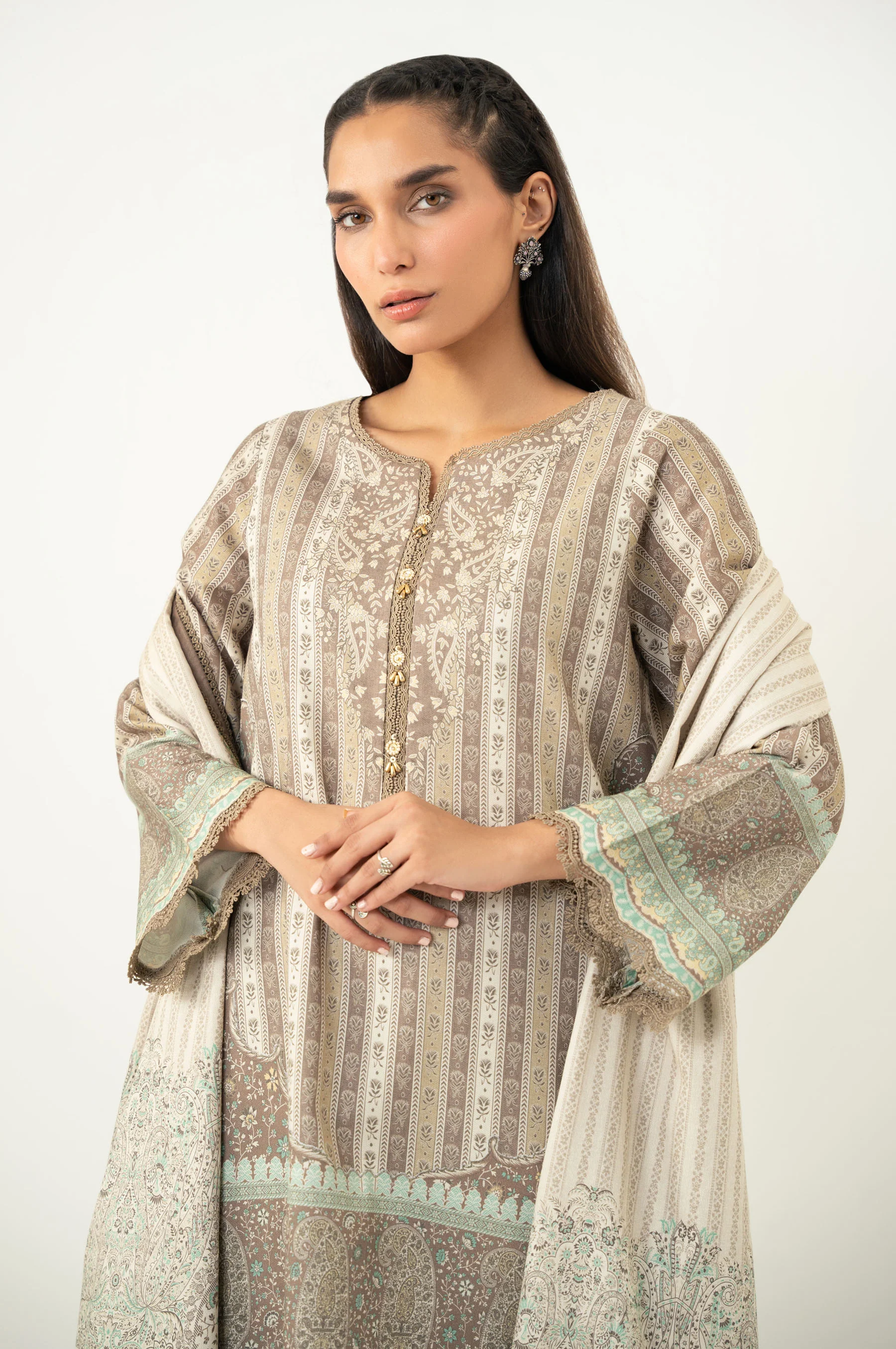 UNSTITCHED 3 PIECE PRINTED SUIT - Image 5