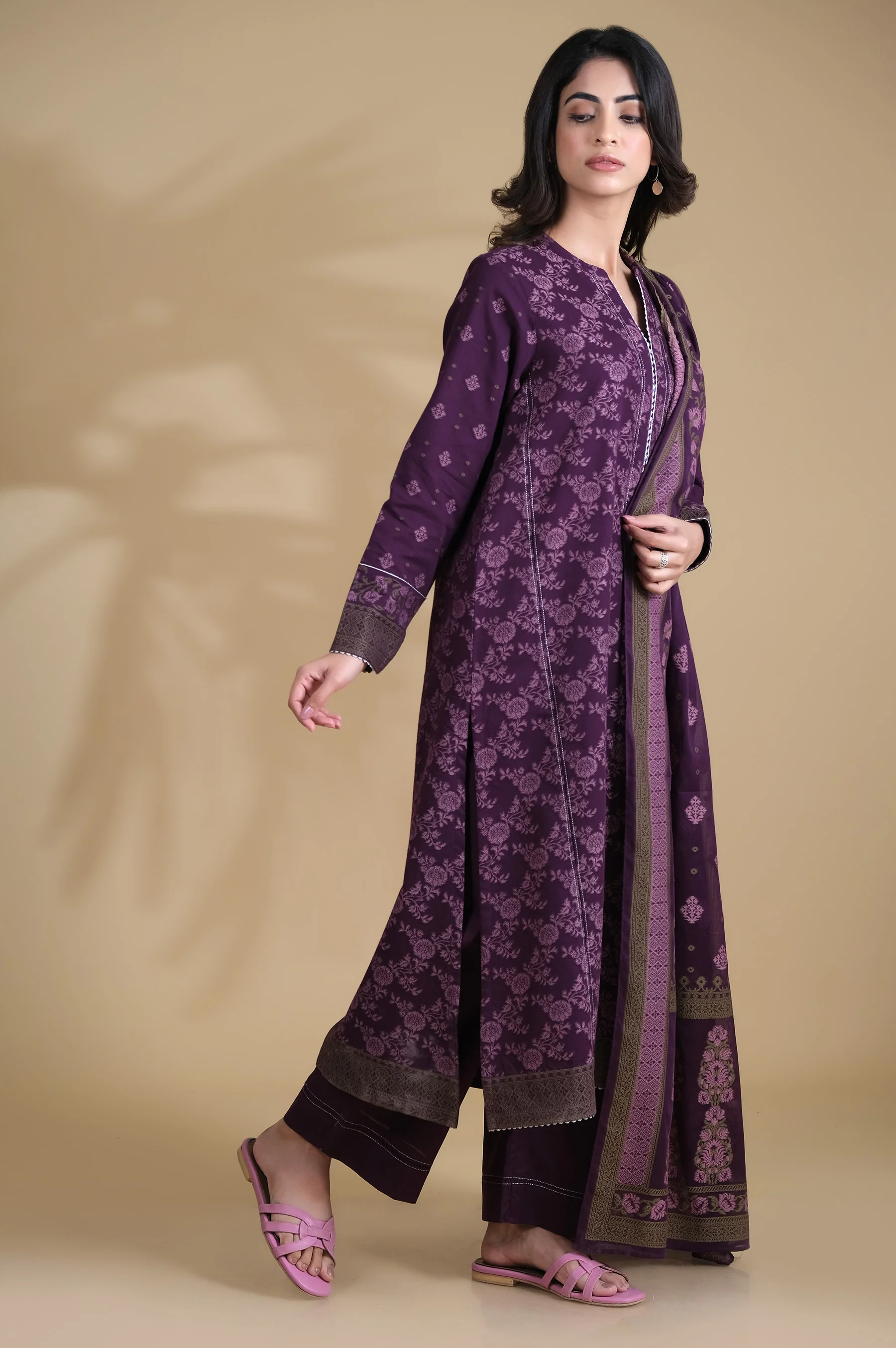 Unstitched 3 Piece Dyed Jacquard Suit - Image 3