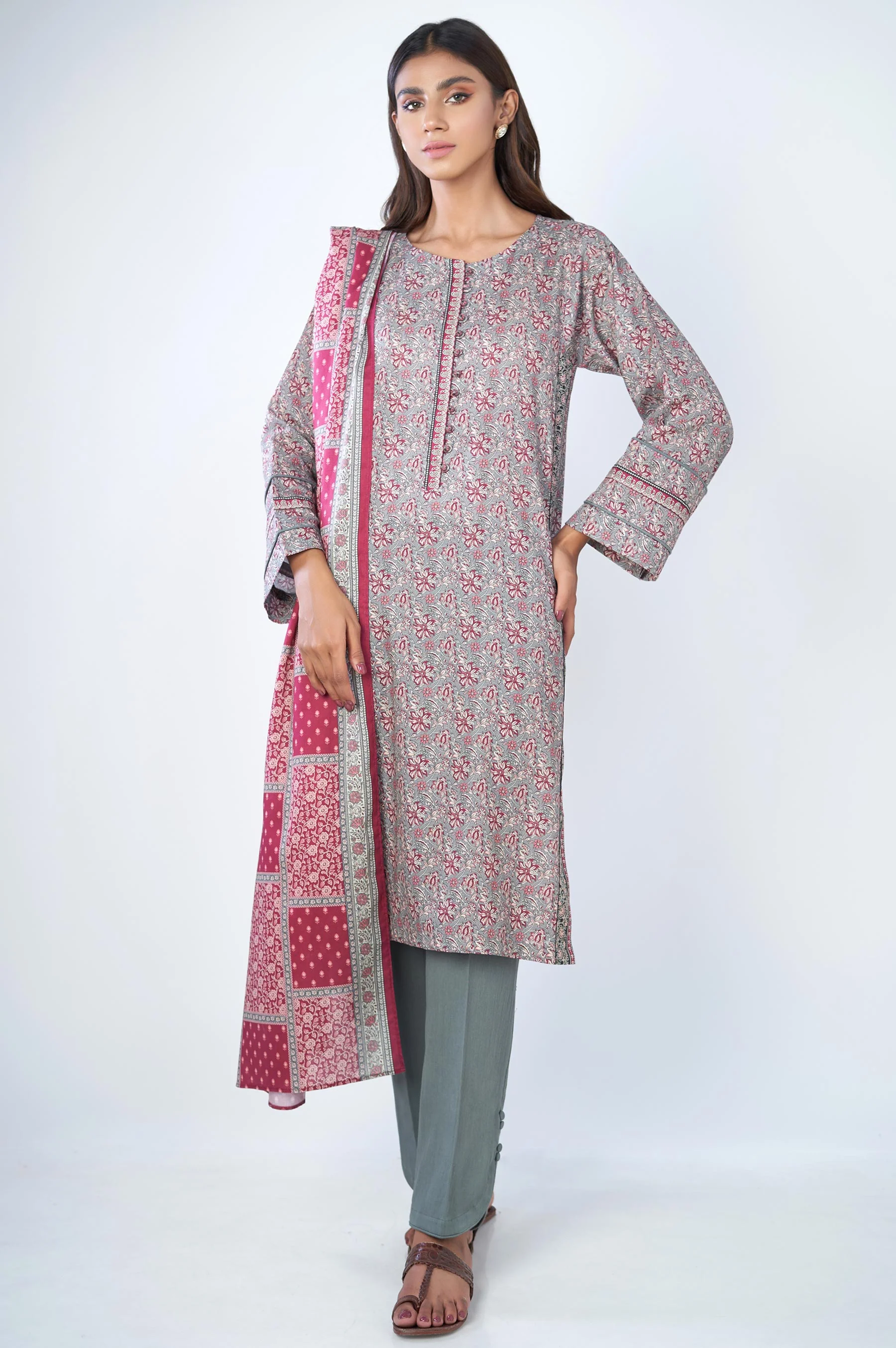 Unstitched 3 Piece Printed Karandi Suit - Image 4
